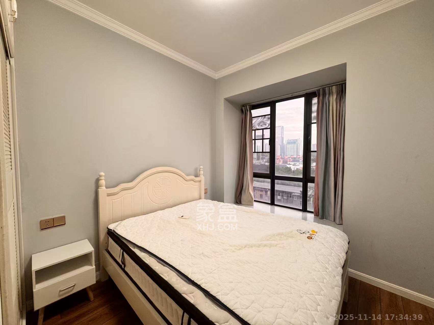 荣悦台 1室1厅1卫 2400.0元/月 荣悦台 1室1厅1卫 2400.0元/月室内图