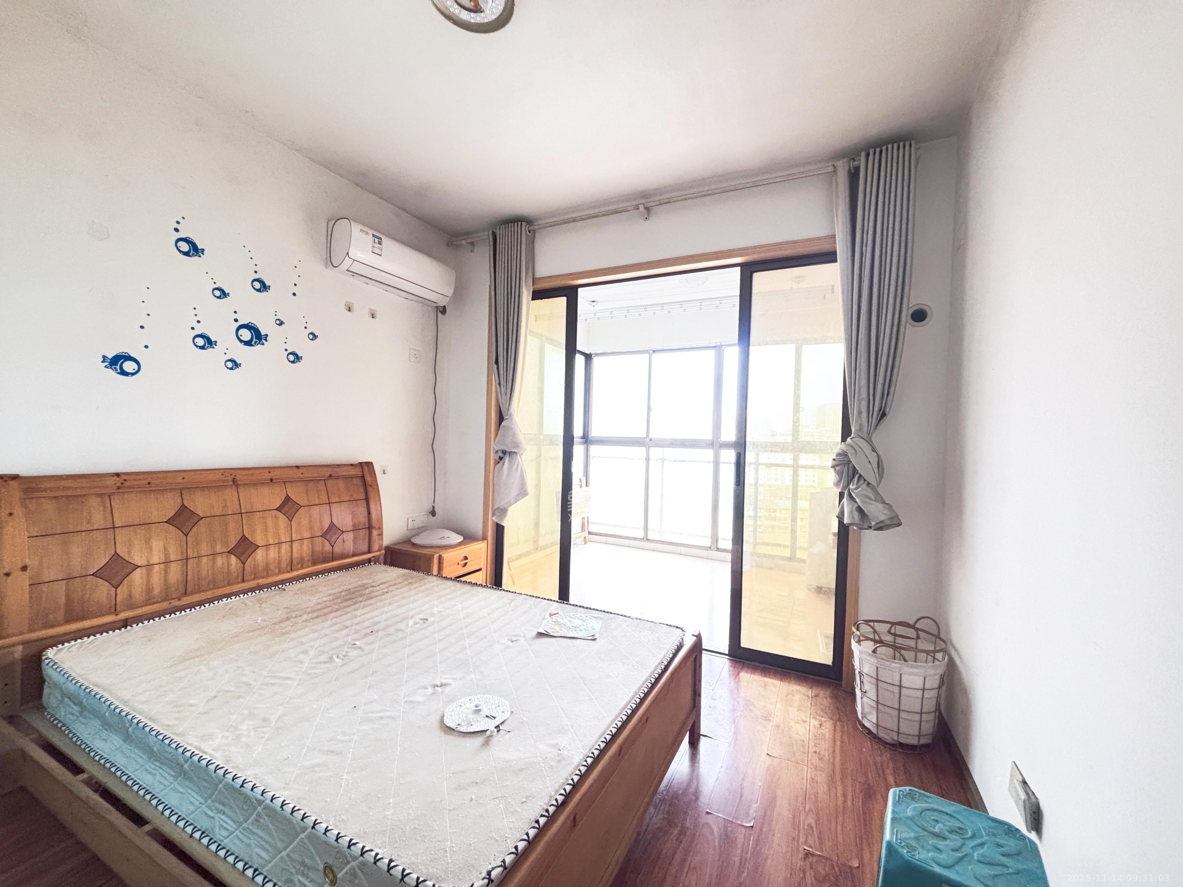 君悦紫园  1室0厅1卫    2200.0元/月室内图