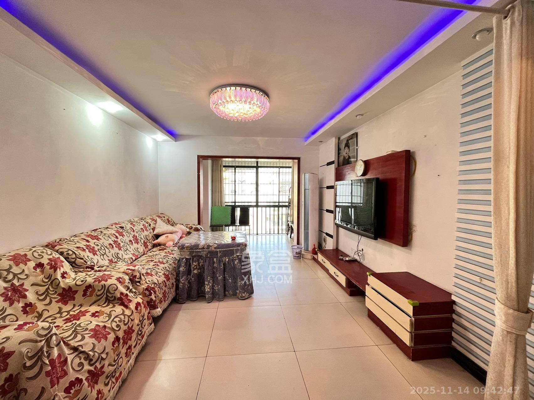 望兴景园一期  3室2厅1卫    2400.0元/月