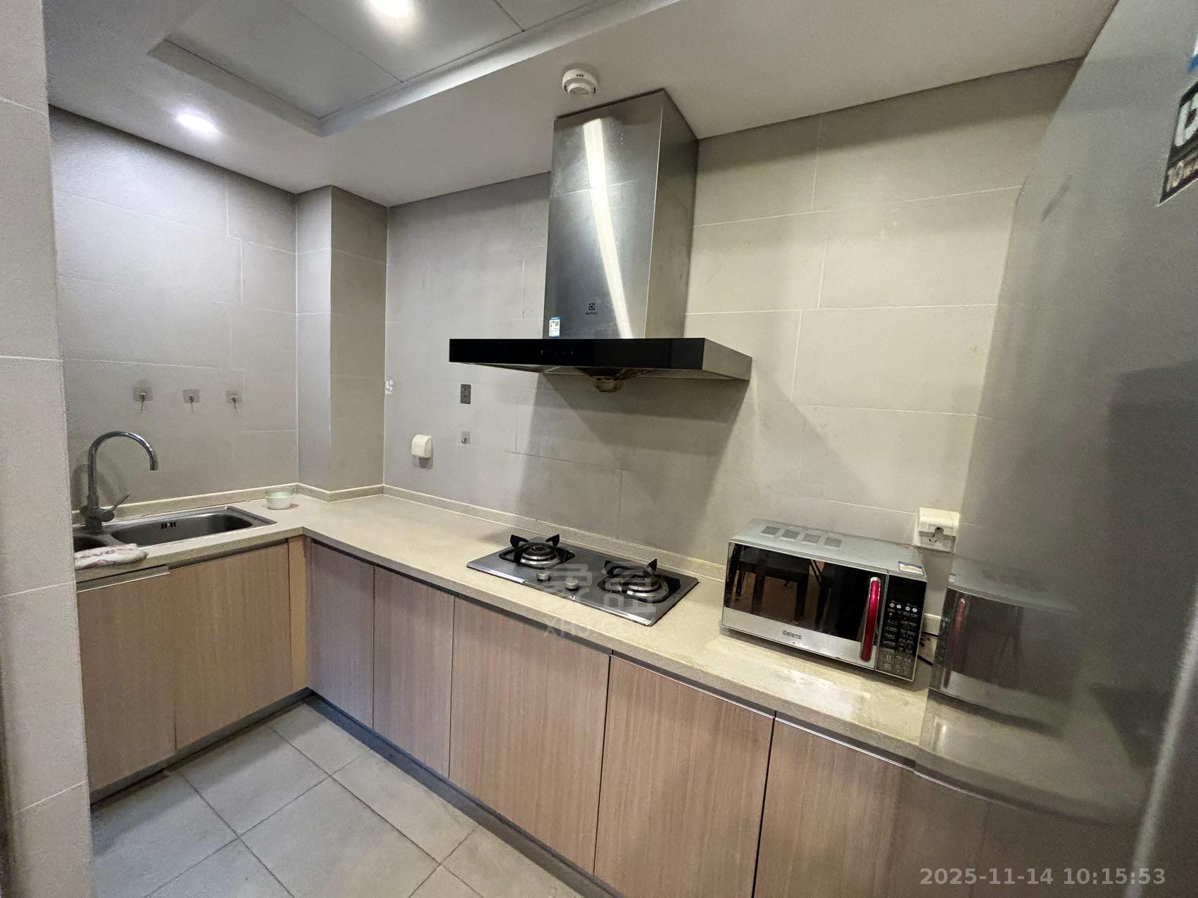 晋合湘水湾三期  2室1厅1卫    2200.0元/月室内图