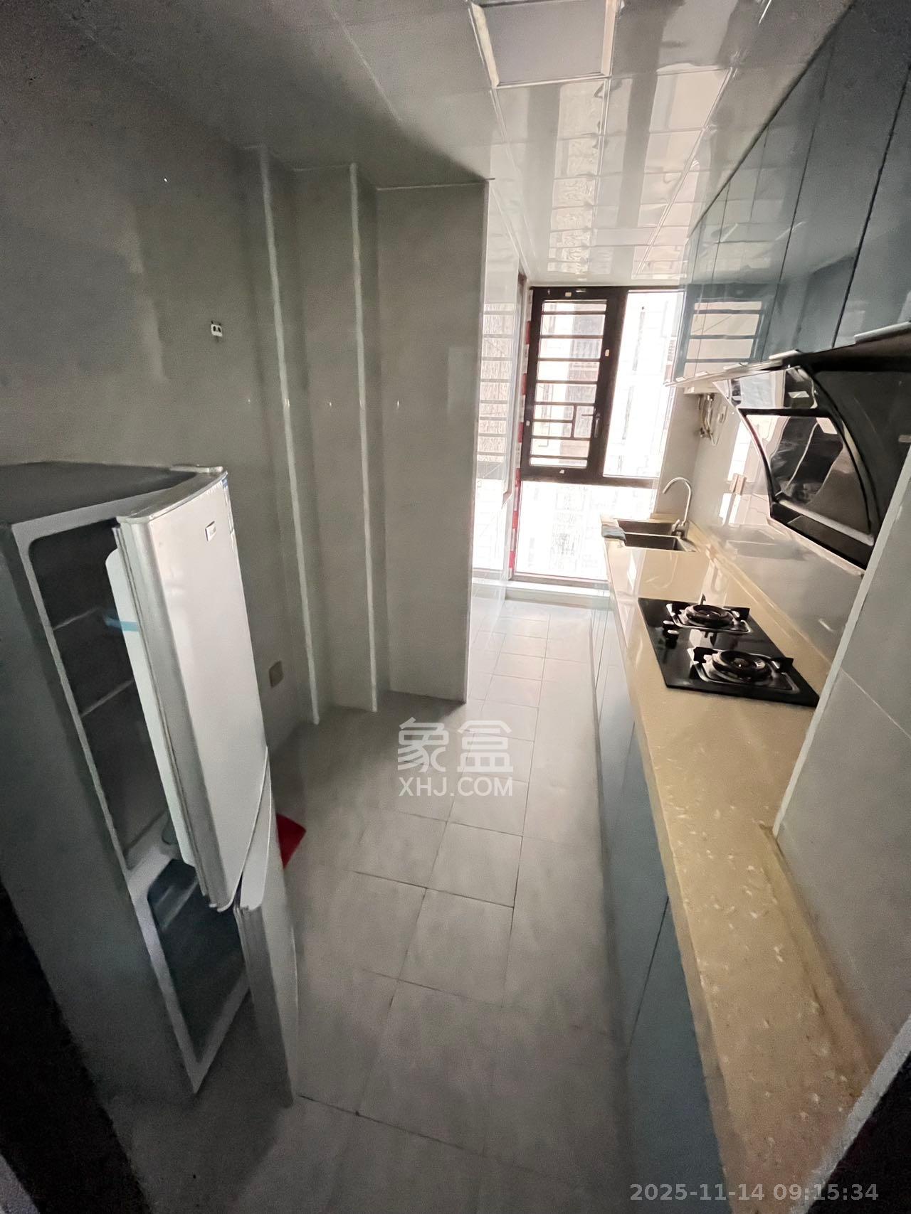 长房明宸府  3室1厅1卫    2300.0元/月室内图