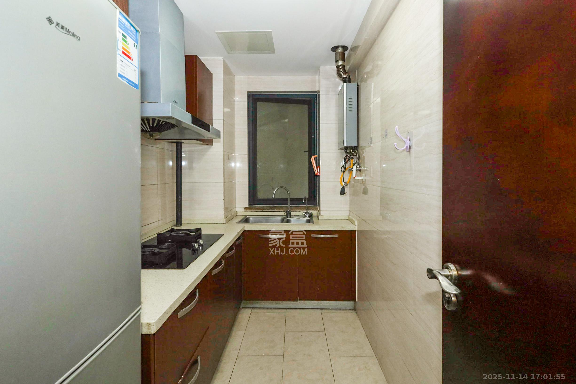 好莱城（弘德西街）  2室2厅1卫    62.0万厨房