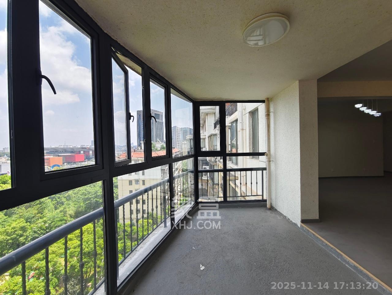 金色比华利  8室2厅4卫    4980.0元/月室内图