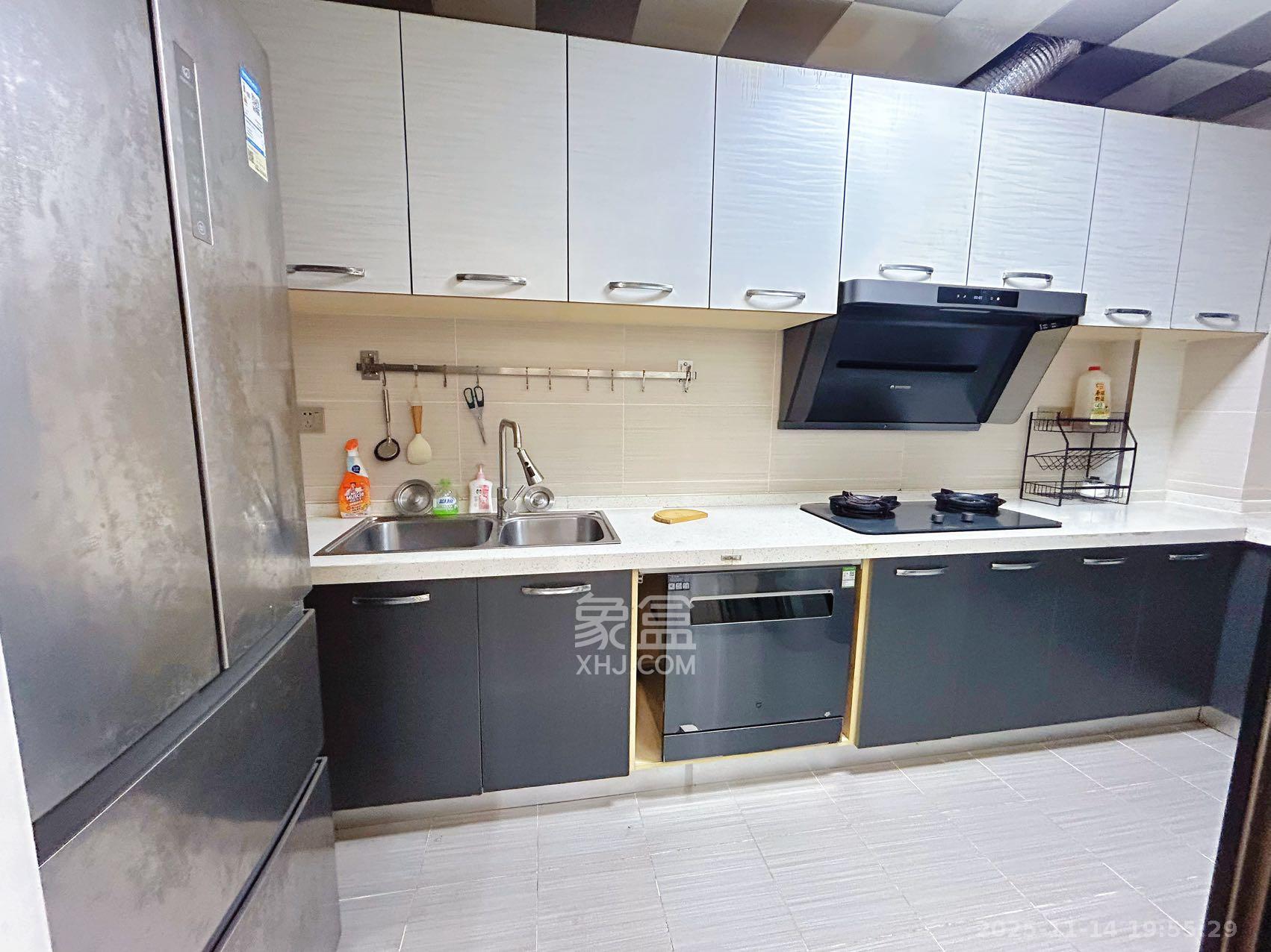 北辰三角洲B2E2区 3室2厅2卫 3800.0元/月 北辰三角洲B2E2区 3室2厅2卫 3800.0元/月室内图