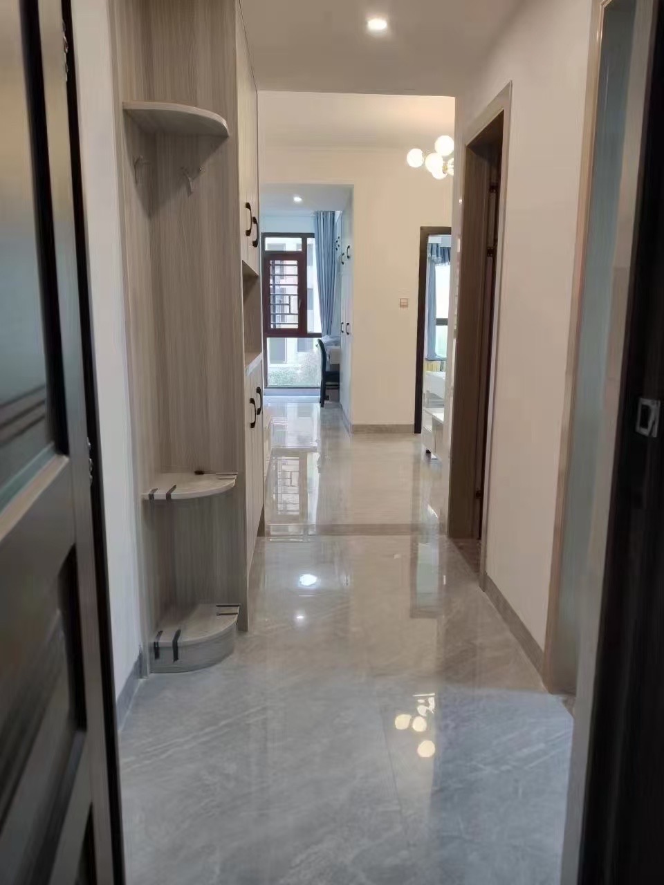 英伦首府金域豪廷  1室1厅1卫    1600.0元/月