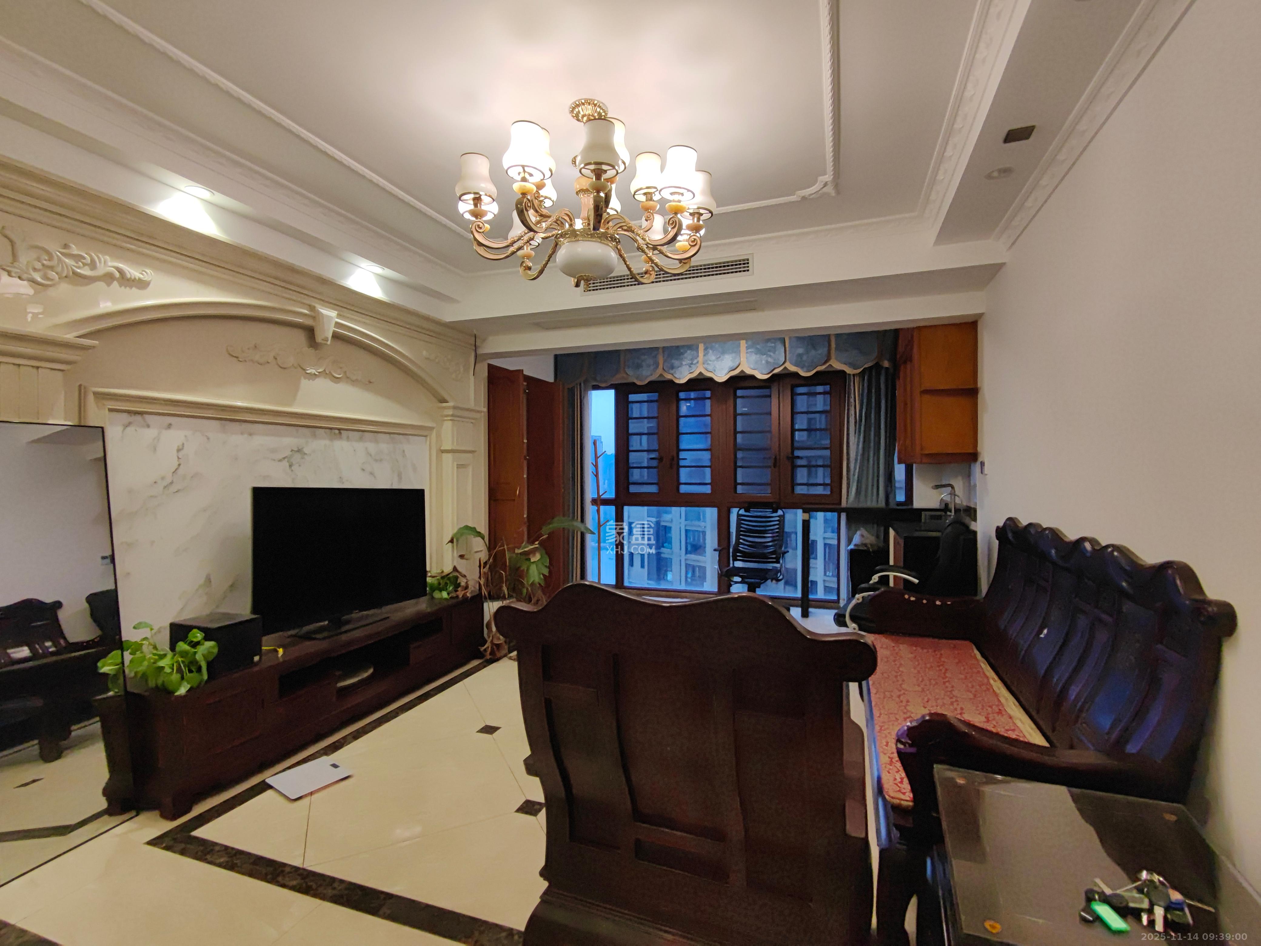 中建梅溪湖中心  4室2厅2卫    3800.0元/月室内图