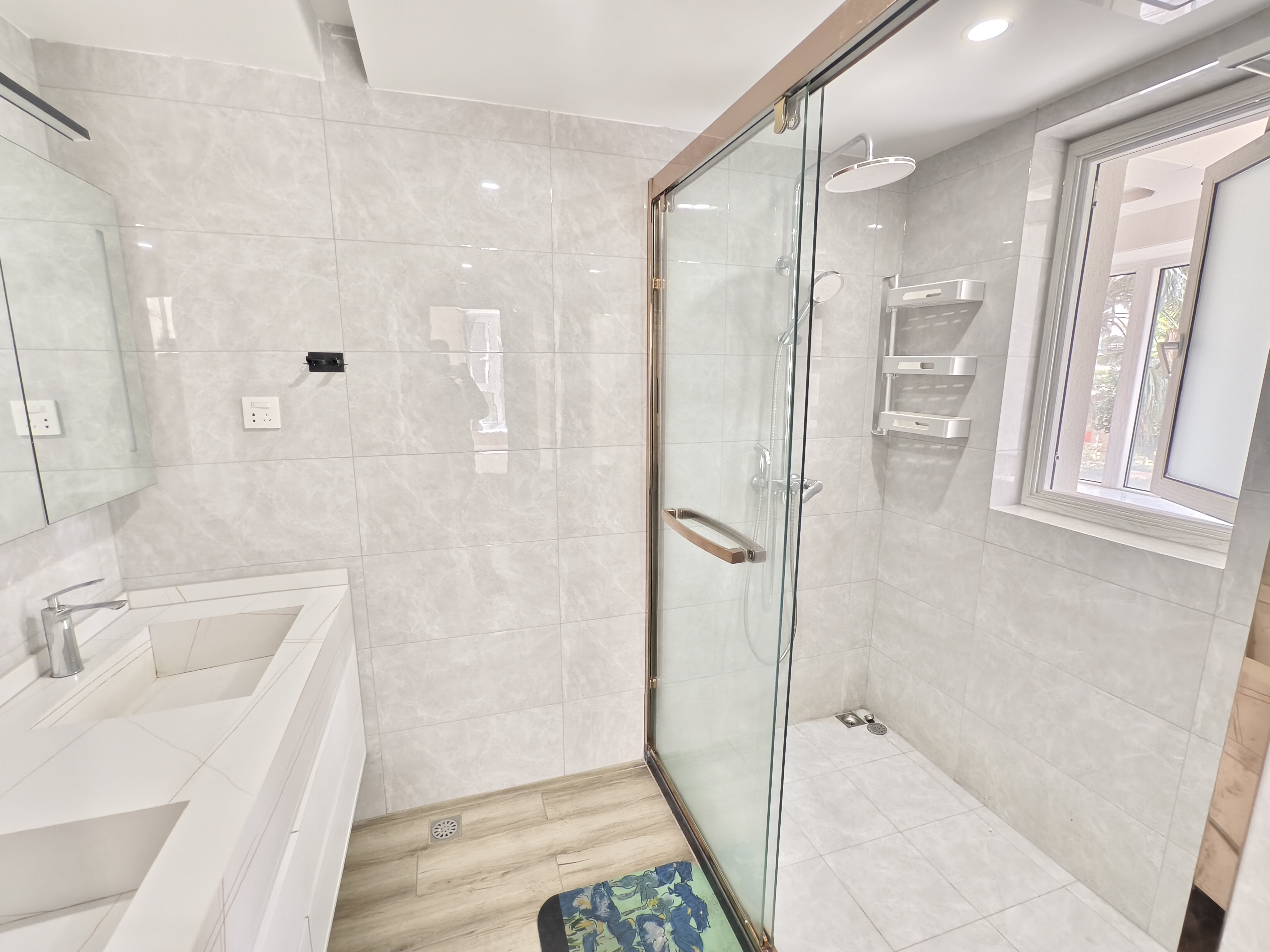 海阔天空-国瑞城二期(雅仕苑) 5室2厅2卫 8500.0元/月 海阔天空-国瑞城二期(雅仕苑) 5室2厅2卫 8500.0元/月室内图