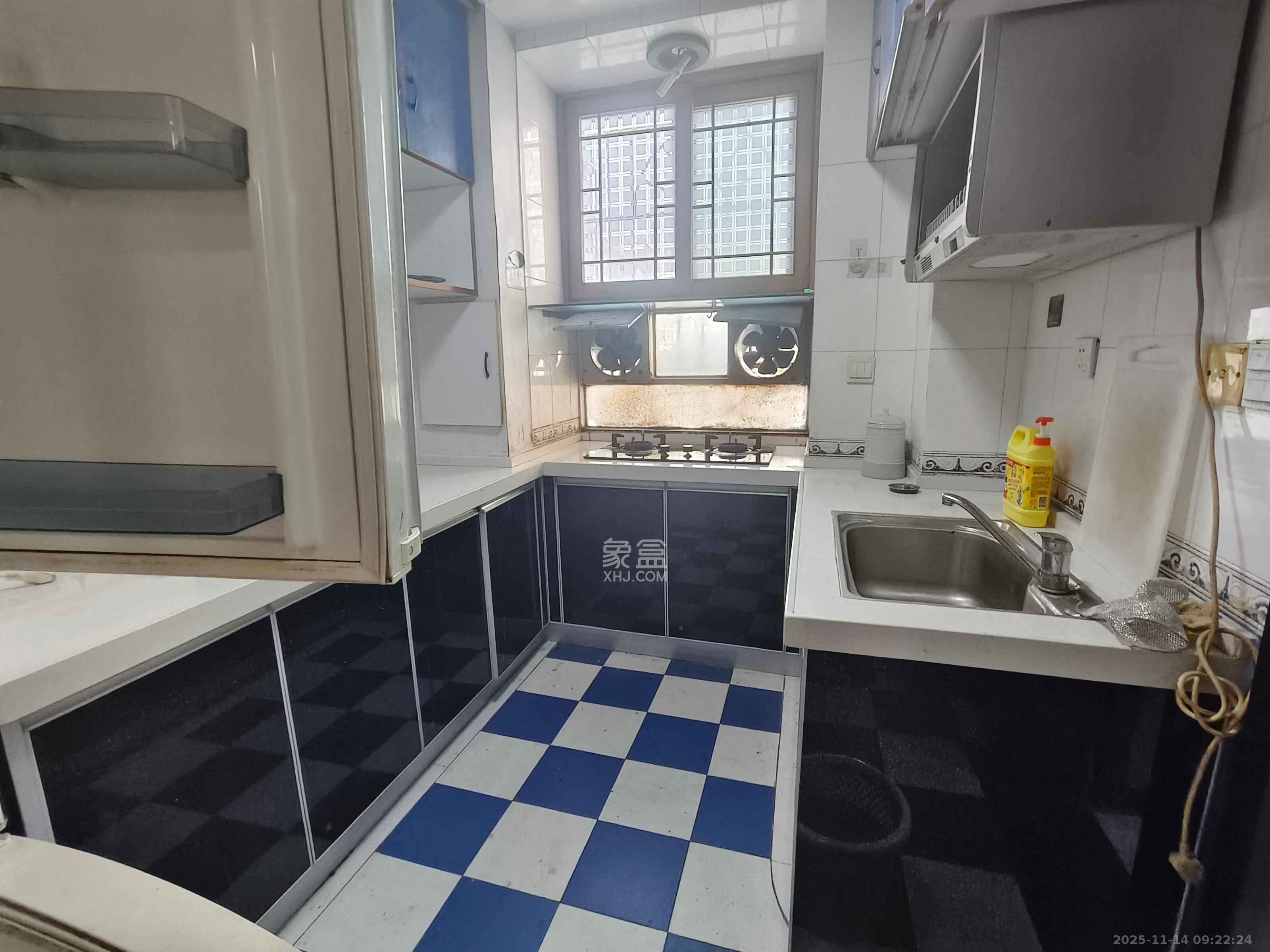 席草田散盘  2室2厅1卫    2600.0元/月室内图