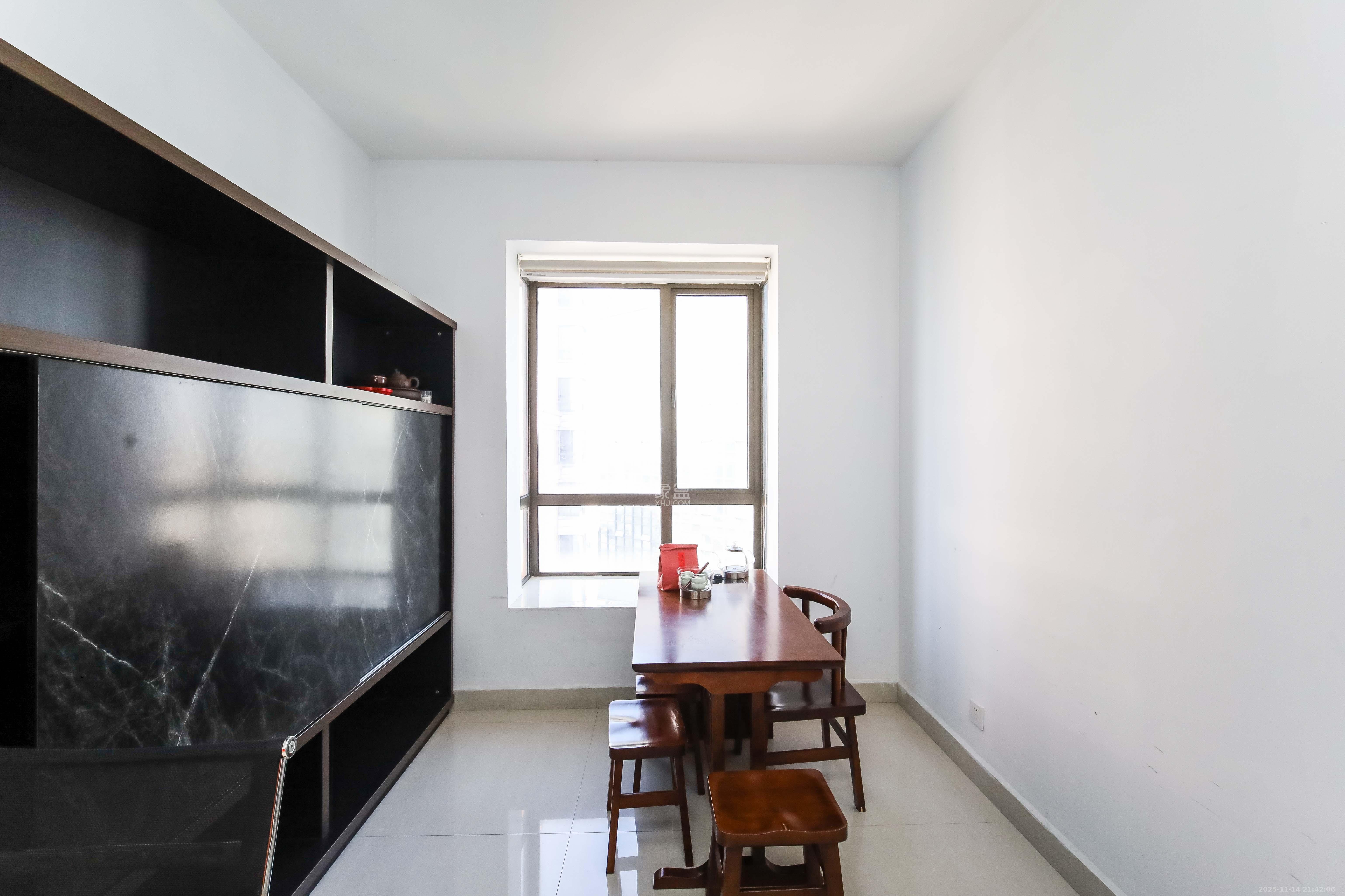 华晨国际公馆  2室1厅1卫    87.0万其他