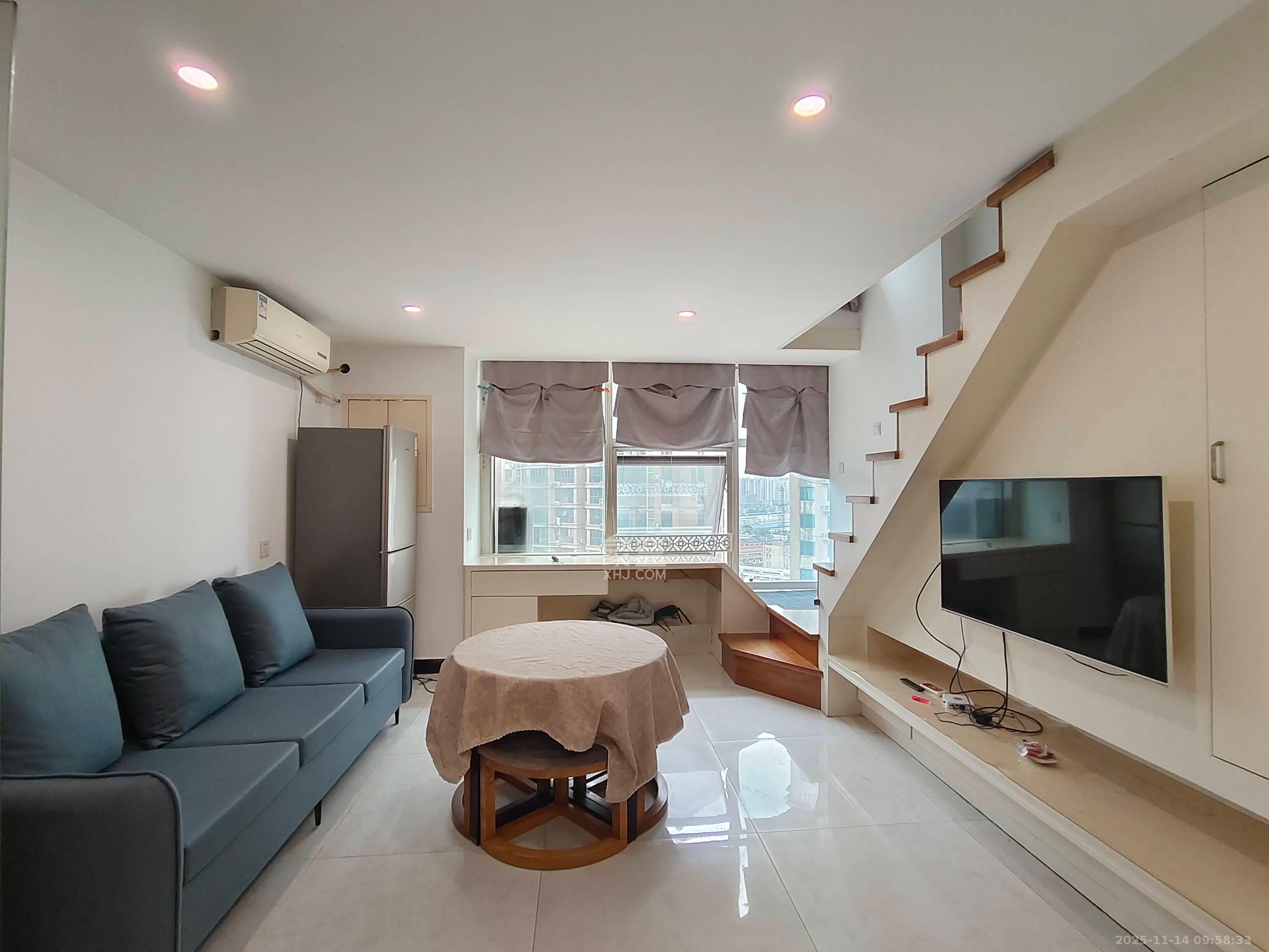 融圣国际 2室1厅1卫 1800.0元/月 融圣国际 2室1厅1卫 1800.0元/月室内图