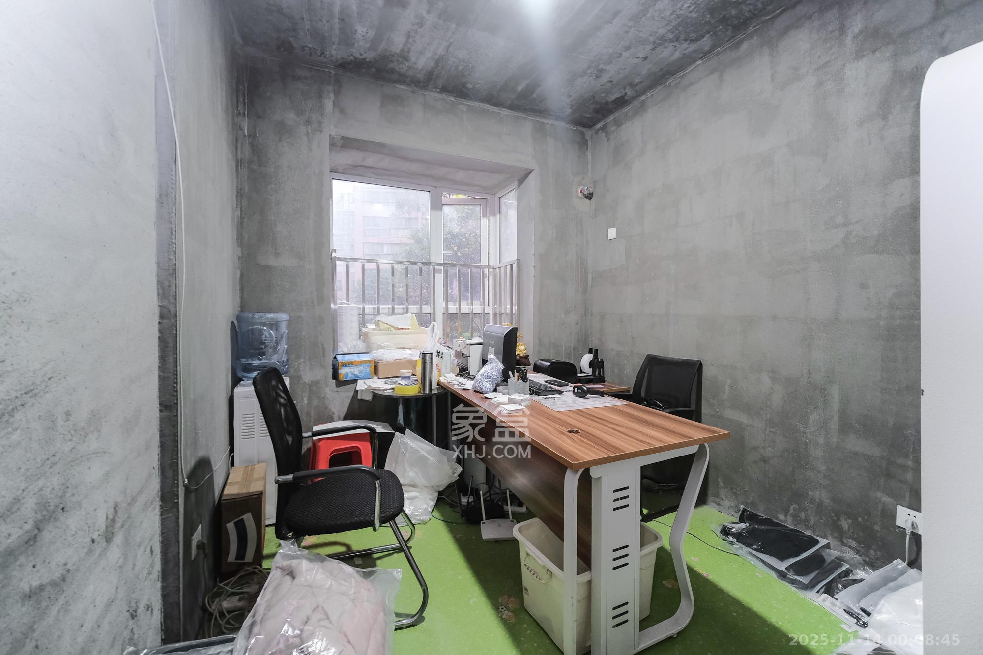 和悦城(蟠龙景苑)  3室2厅1卫    72.0万卧室