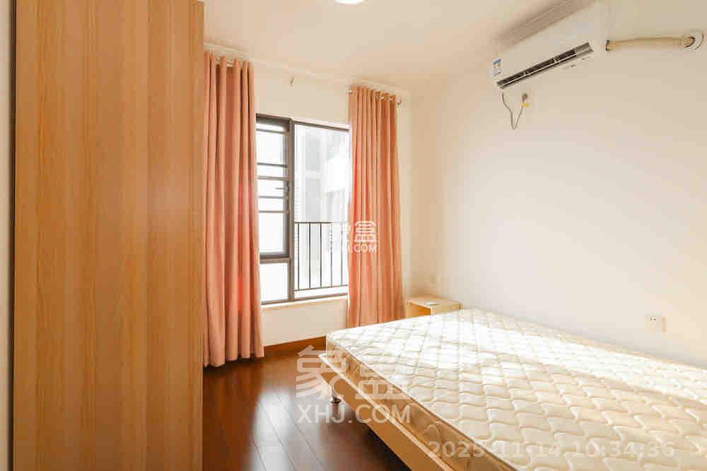 万科里金域国际  3室2厅2卫    3400.0元/月室内图