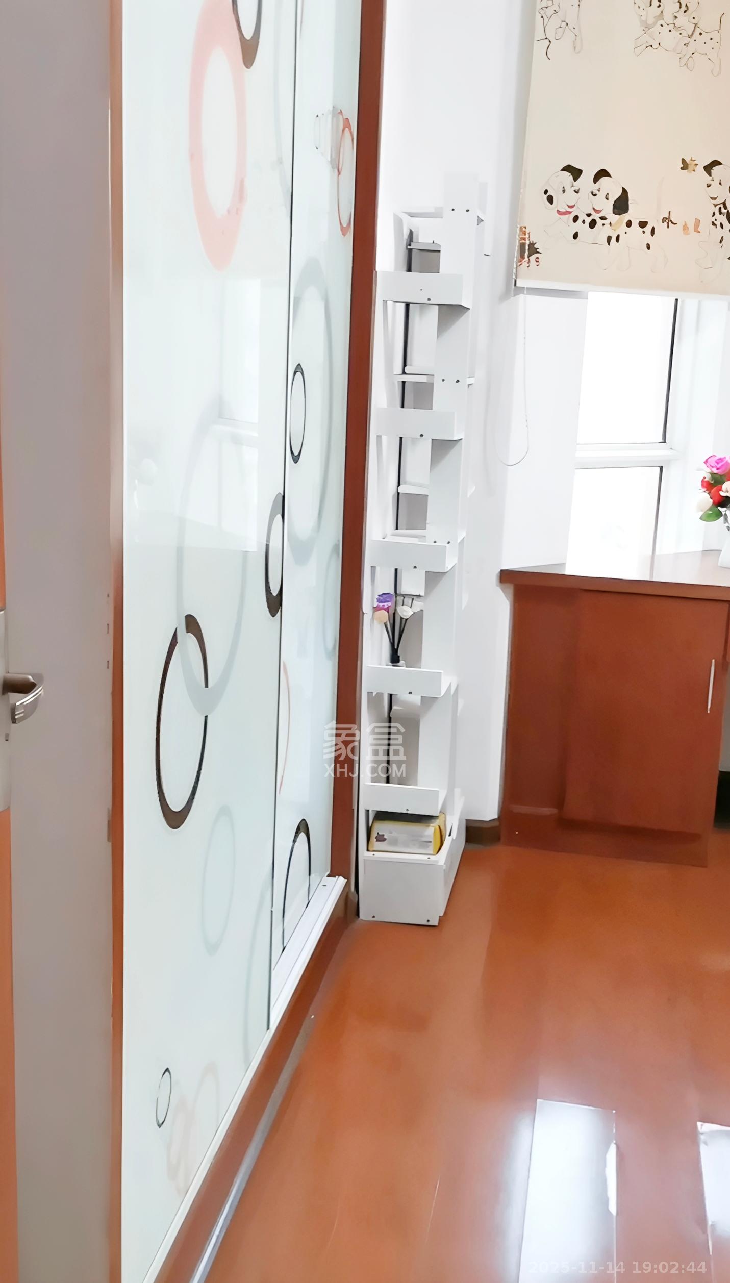 长房西郡 2室2厅1卫 2000.0元/月 长房西郡 2室2厅1卫 2000.0元/月室内图