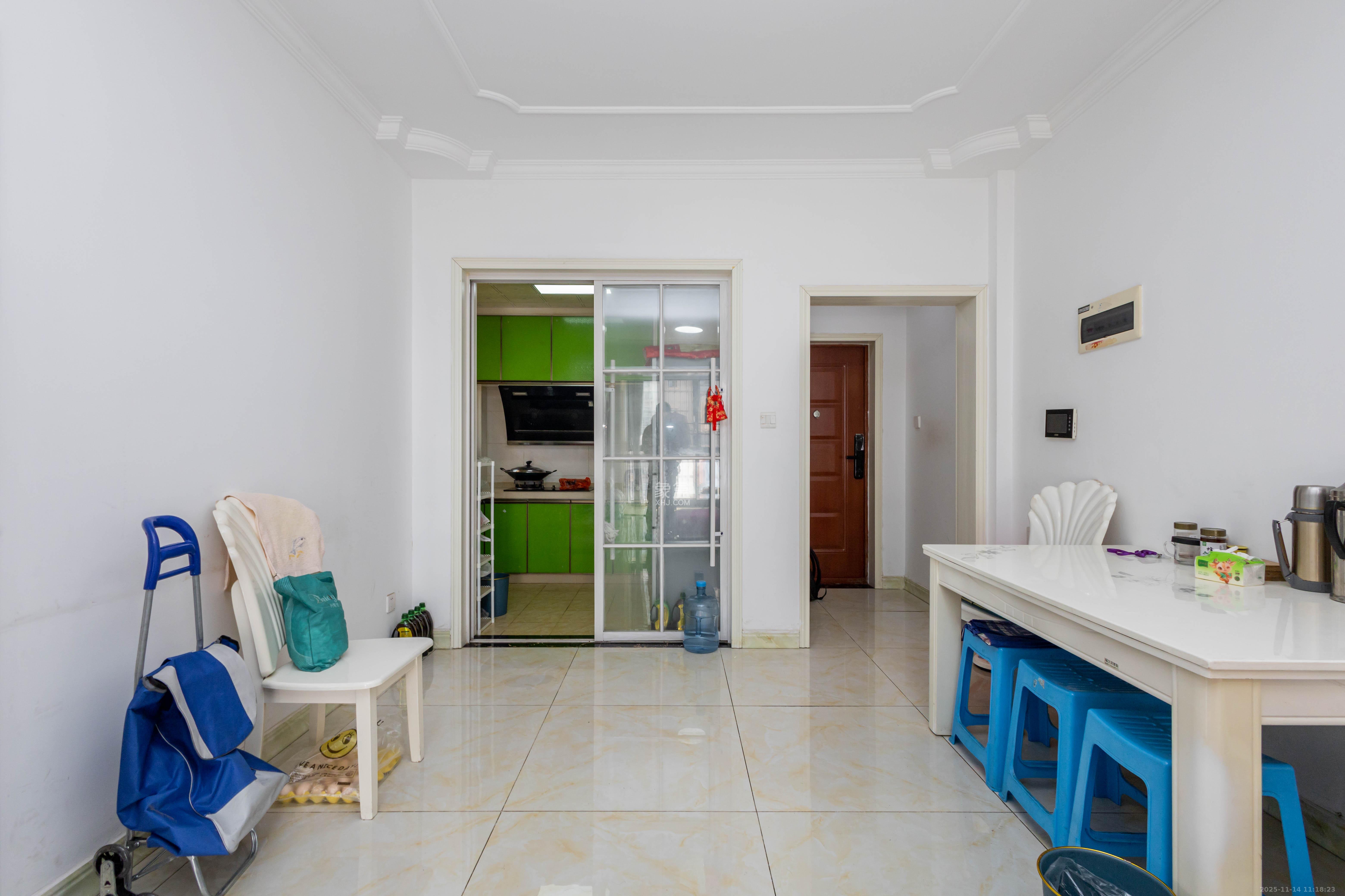 佳美紫郡  2室2厅1卫    49.8万客厅