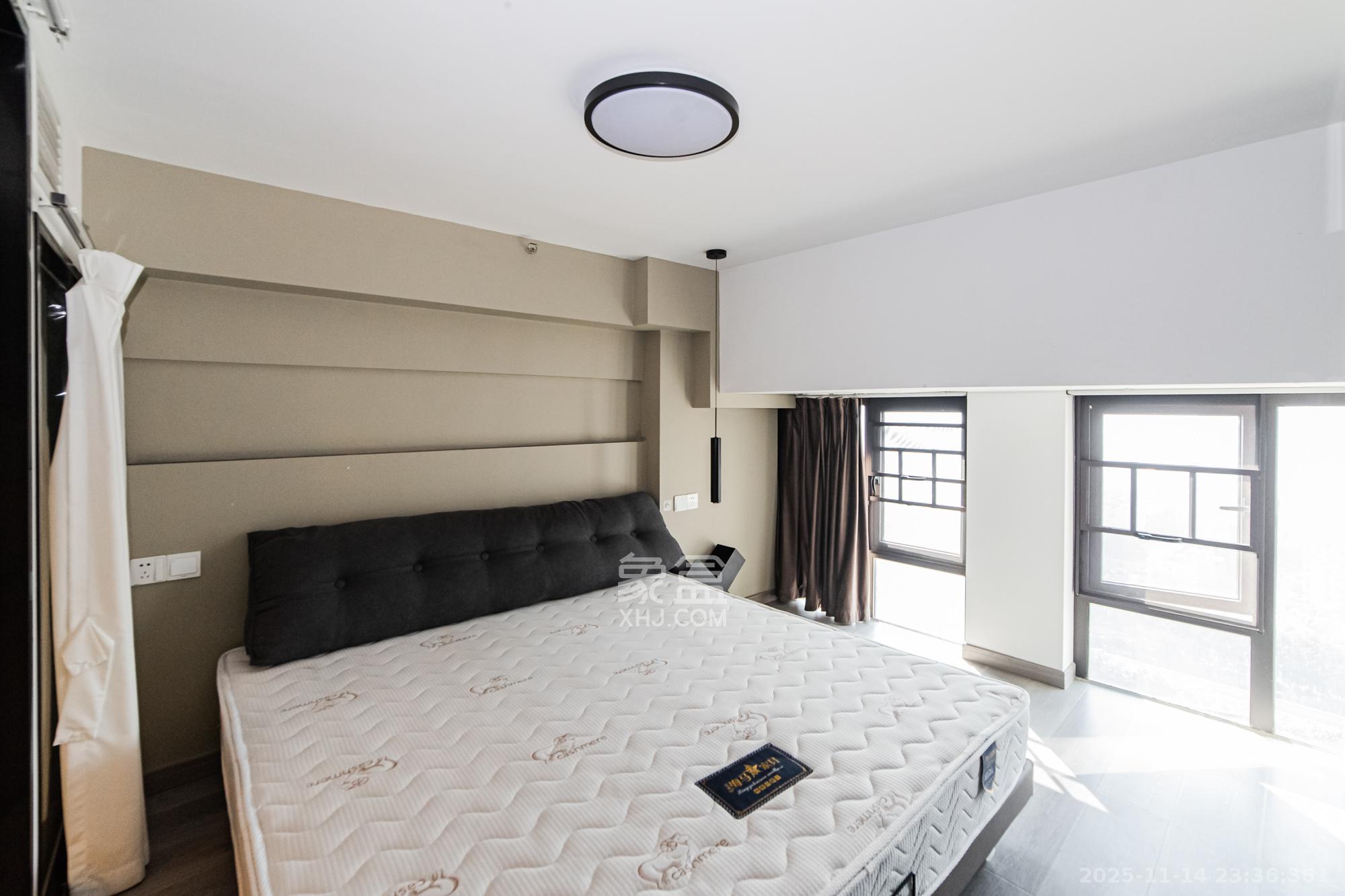 润和国际广场 2室2厅1卫 43.8万 润和国际广场 2室2厅1卫 43.8万卧室