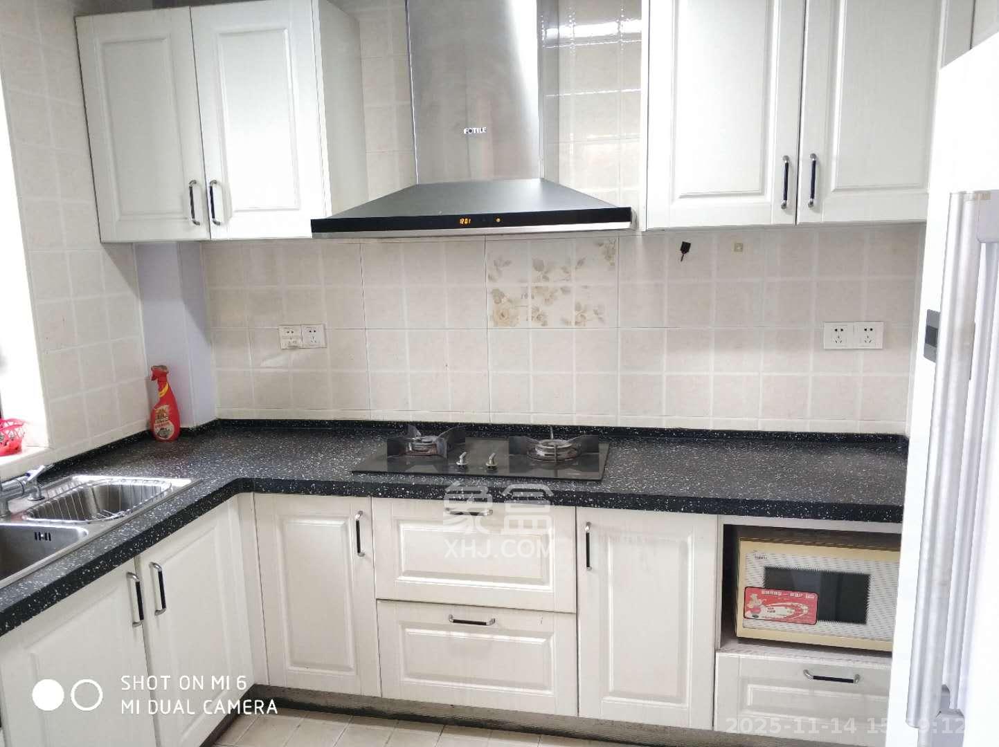 长大卧琥  3室2厅2卫    2700.0元/月室内图