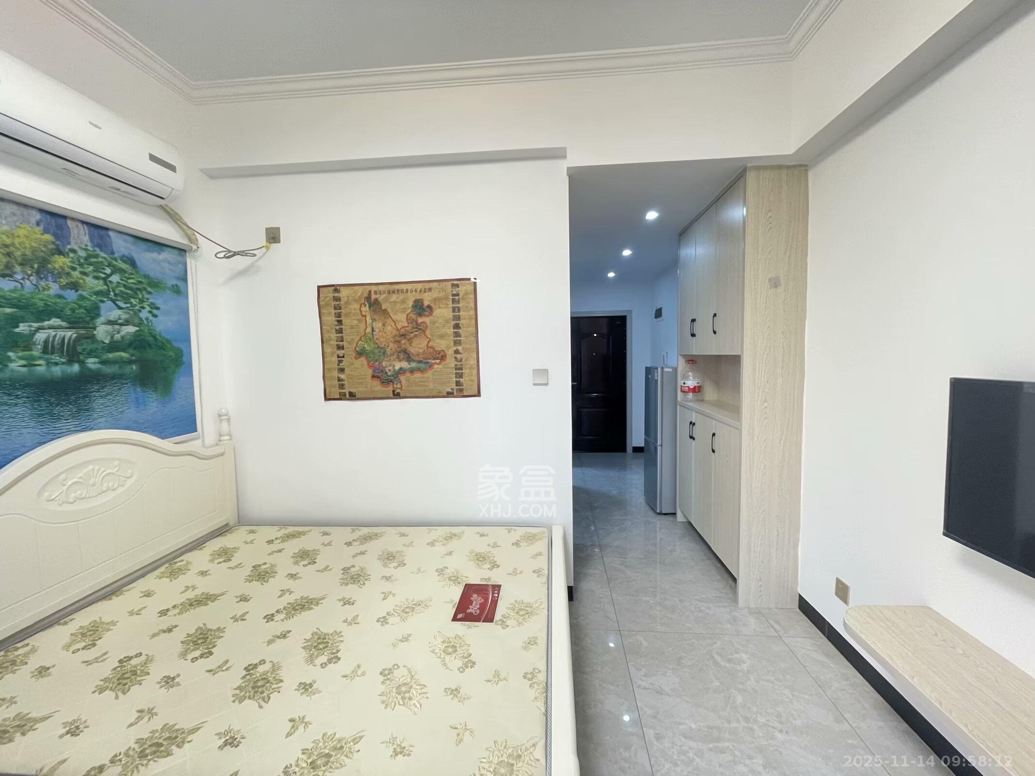 嘉雨兴园  1室1厅1卫    1700.0元/月室内图