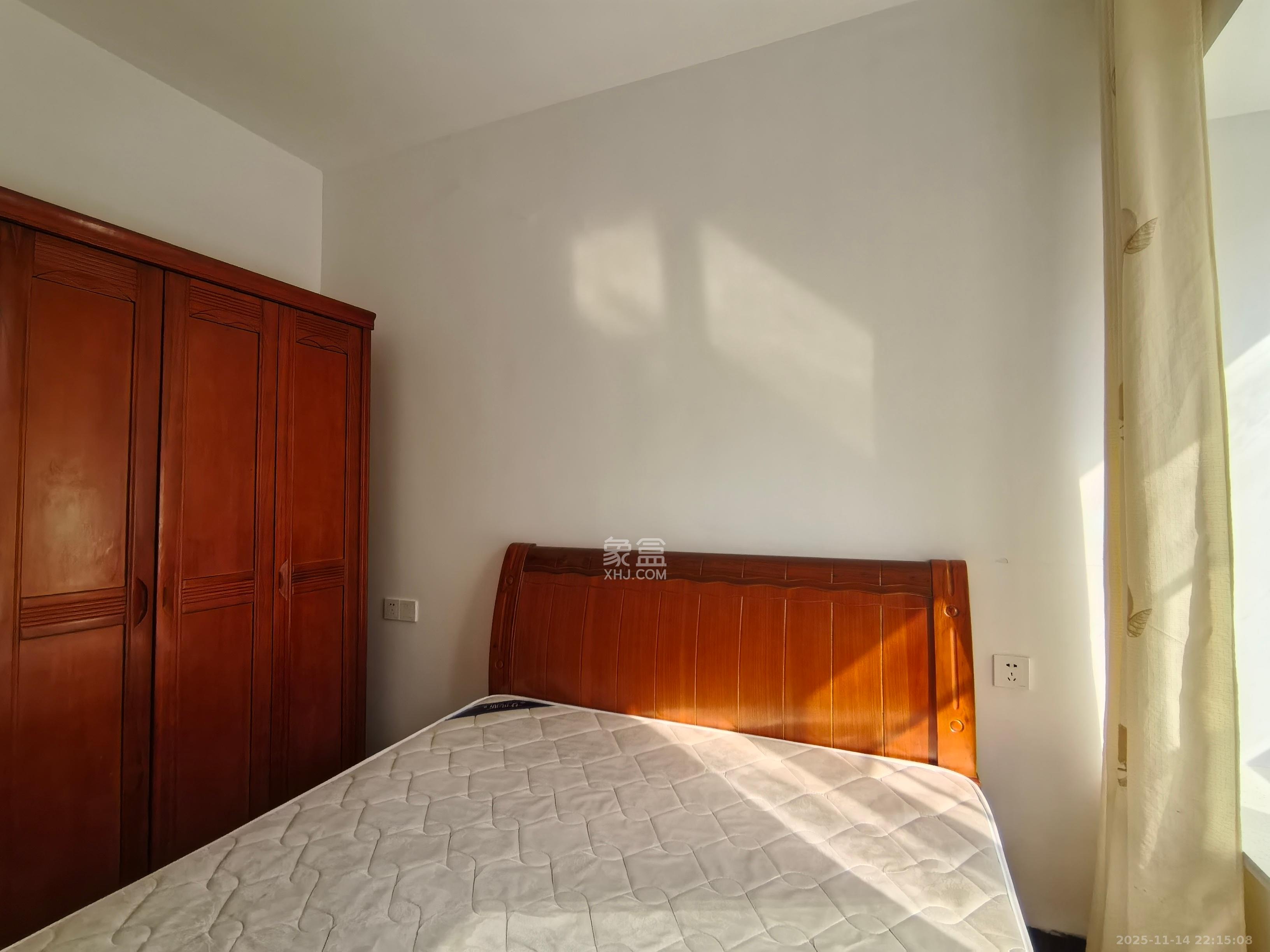 茶山馨苑  2室2厅1卫    2400.0元/月室内图