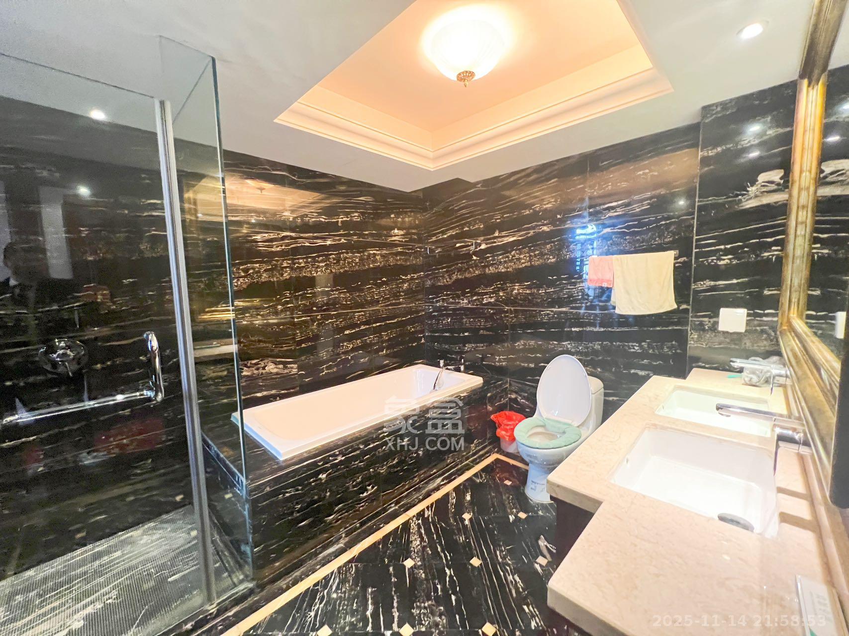 运达中央广场一、二期  3室2厅3卫    12000.0元/月室内图