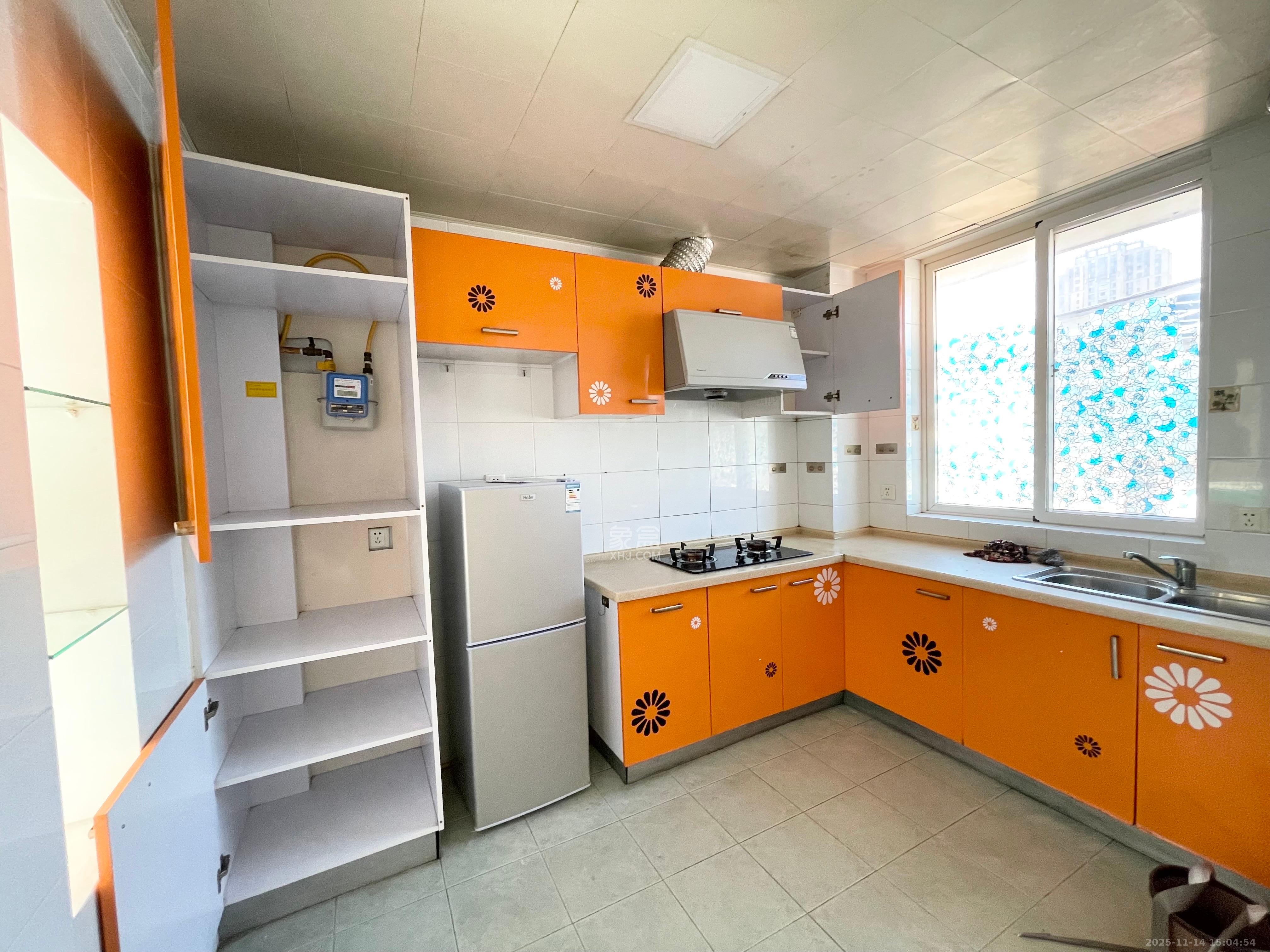 丽江翠园 3室2厅2卫 1500.0元/月 丽江翠园 3室2厅2卫 1500.0元/月室内图