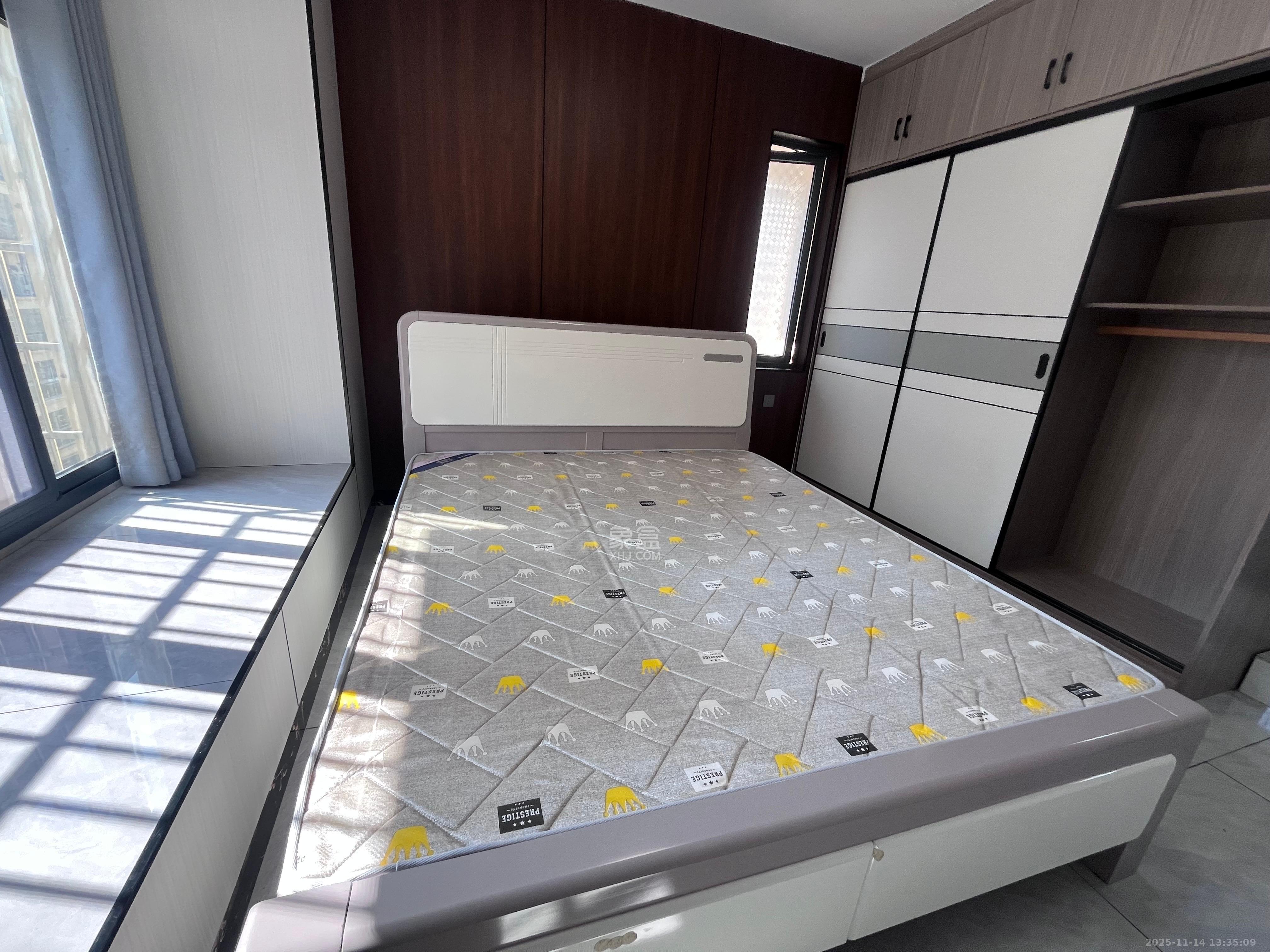 和康园小区  1室1厅1卫    1400.0元/月室内图