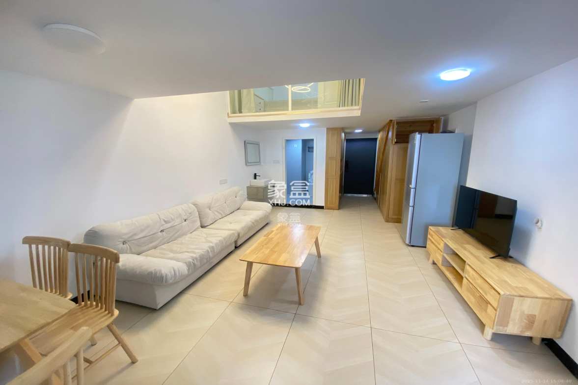 福晟钱隆国际(晟冉景苑) 2室1厅2卫 2200.0元/月 福晟钱隆国际(晟冉景苑) 2室1厅2卫 2200.0元/月室内图