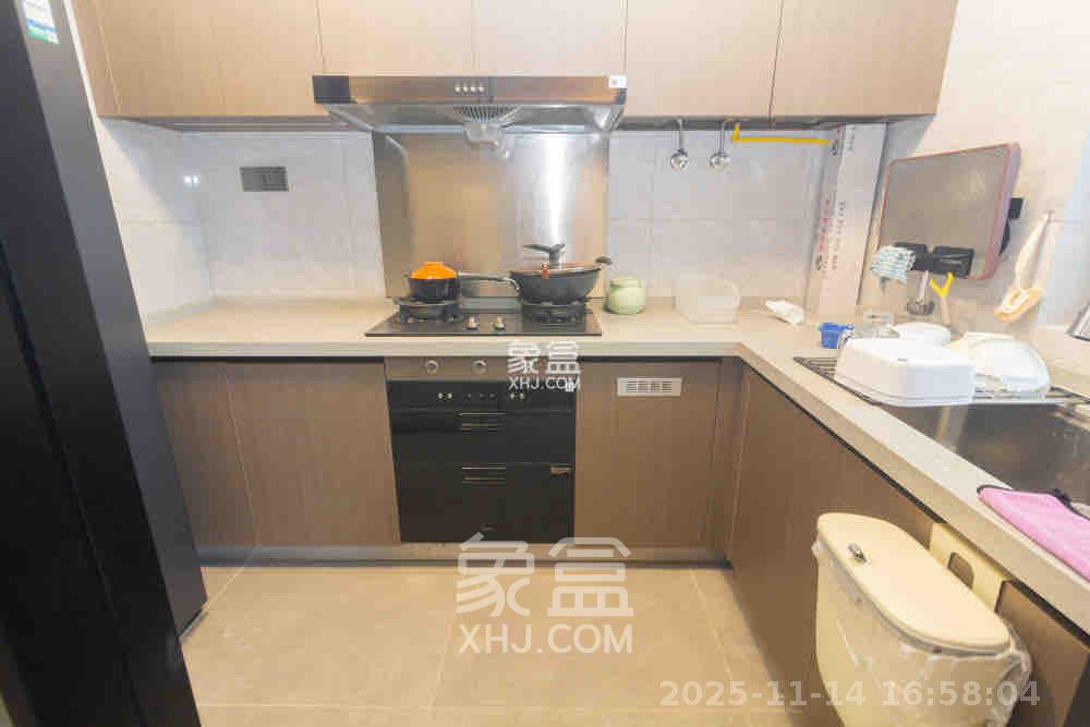 美的云樾  4室1厅2卫    6000.0元/月室内图