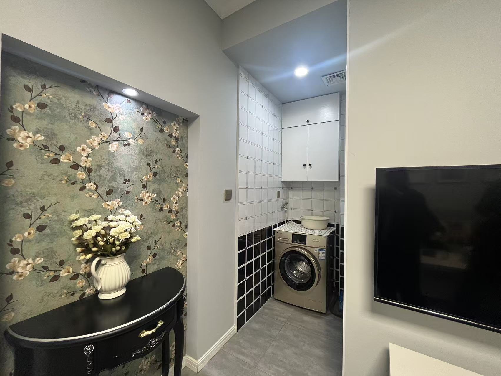 上城世家 1室1厅1卫 1300.0元/月 上城世家 1室1厅1卫 1300.0元/月室内图