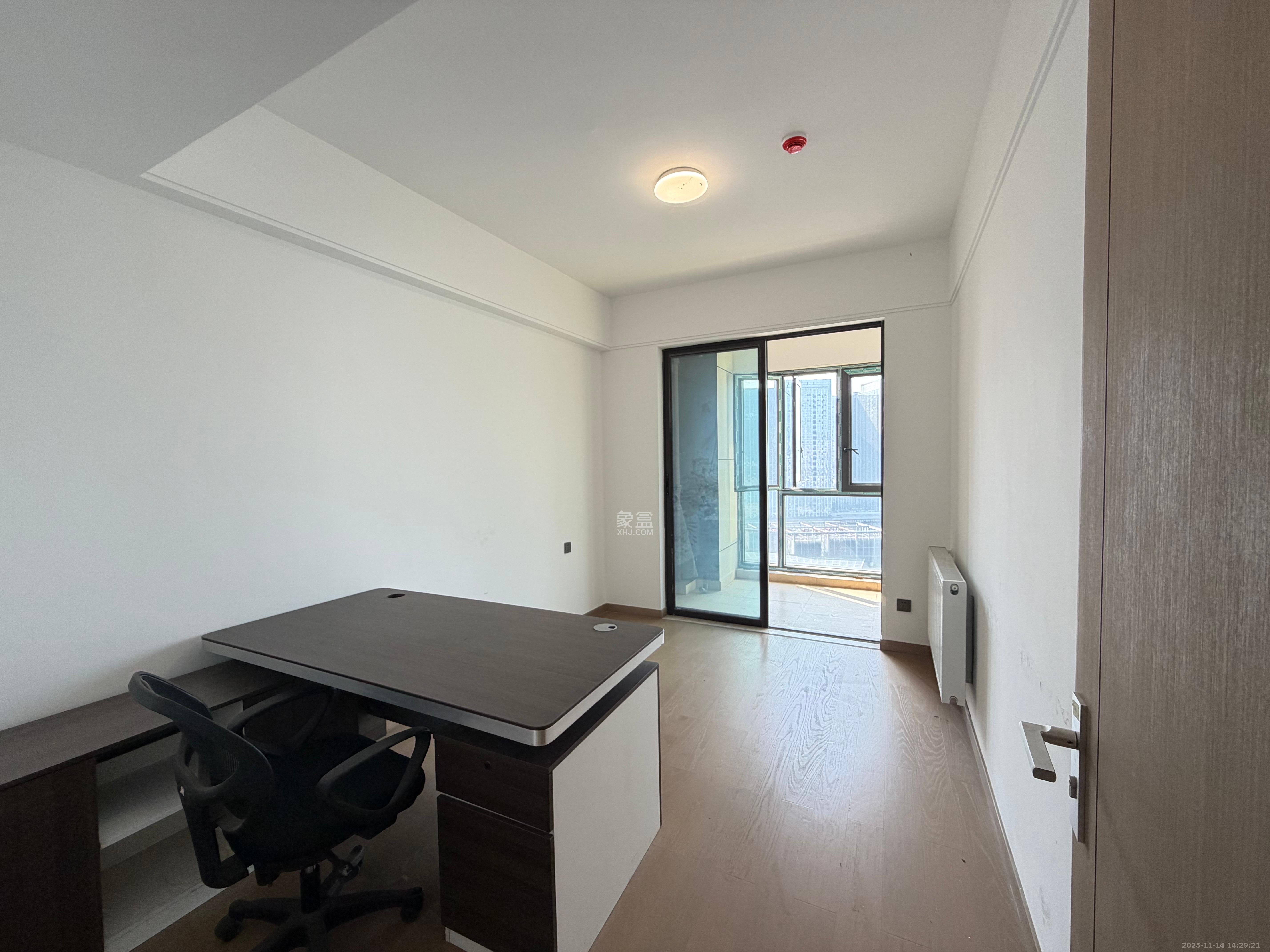 长房星城天地 3室1厅2卫 4100.0元/月 长房星城天地 3室1厅2卫 4100.0元/月室内图