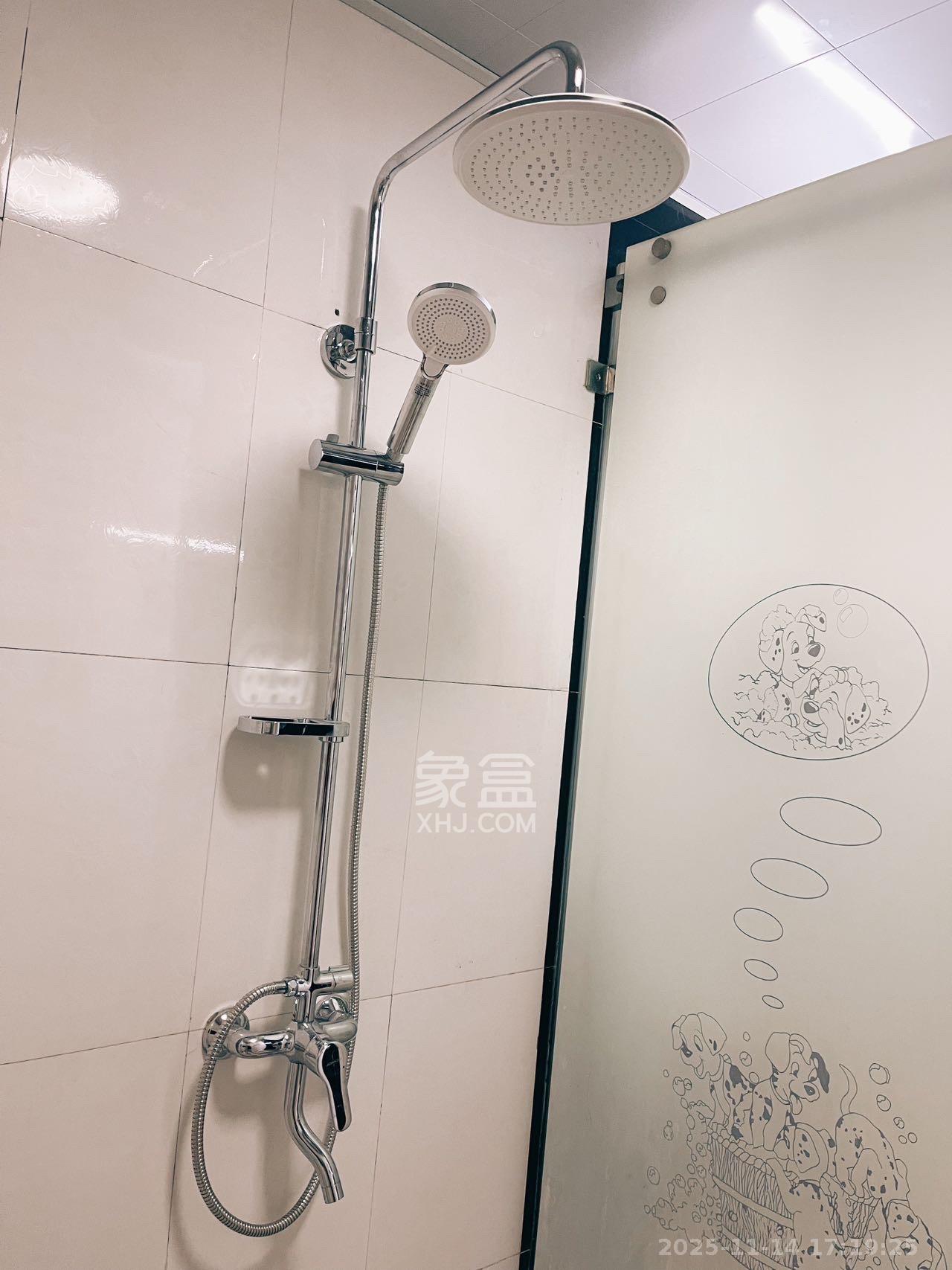 金域南外滩（望江佳园）  3室2厅2卫    4500.0元/月室内图