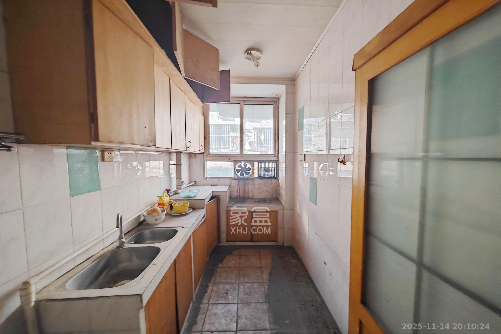 王公塘社区 2室1厅1卫 40.0万 王公塘社区 2室1厅1卫 40.0万厨房