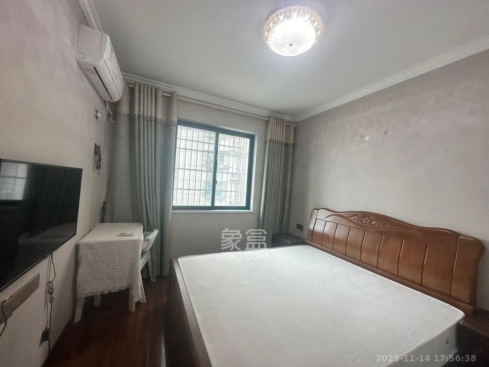 西韵佳苑 2室2厅1卫 2400.0元/月 西韵佳苑 2室2厅1卫 2400.0元/月室内图