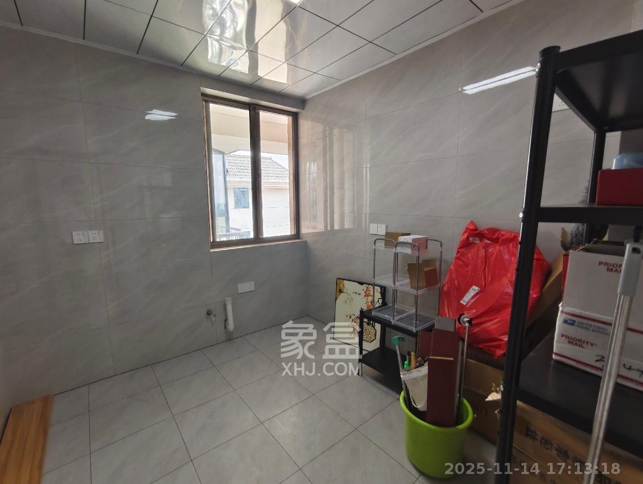 金色比华利  8室2厅4卫    4980.0元/月室内图