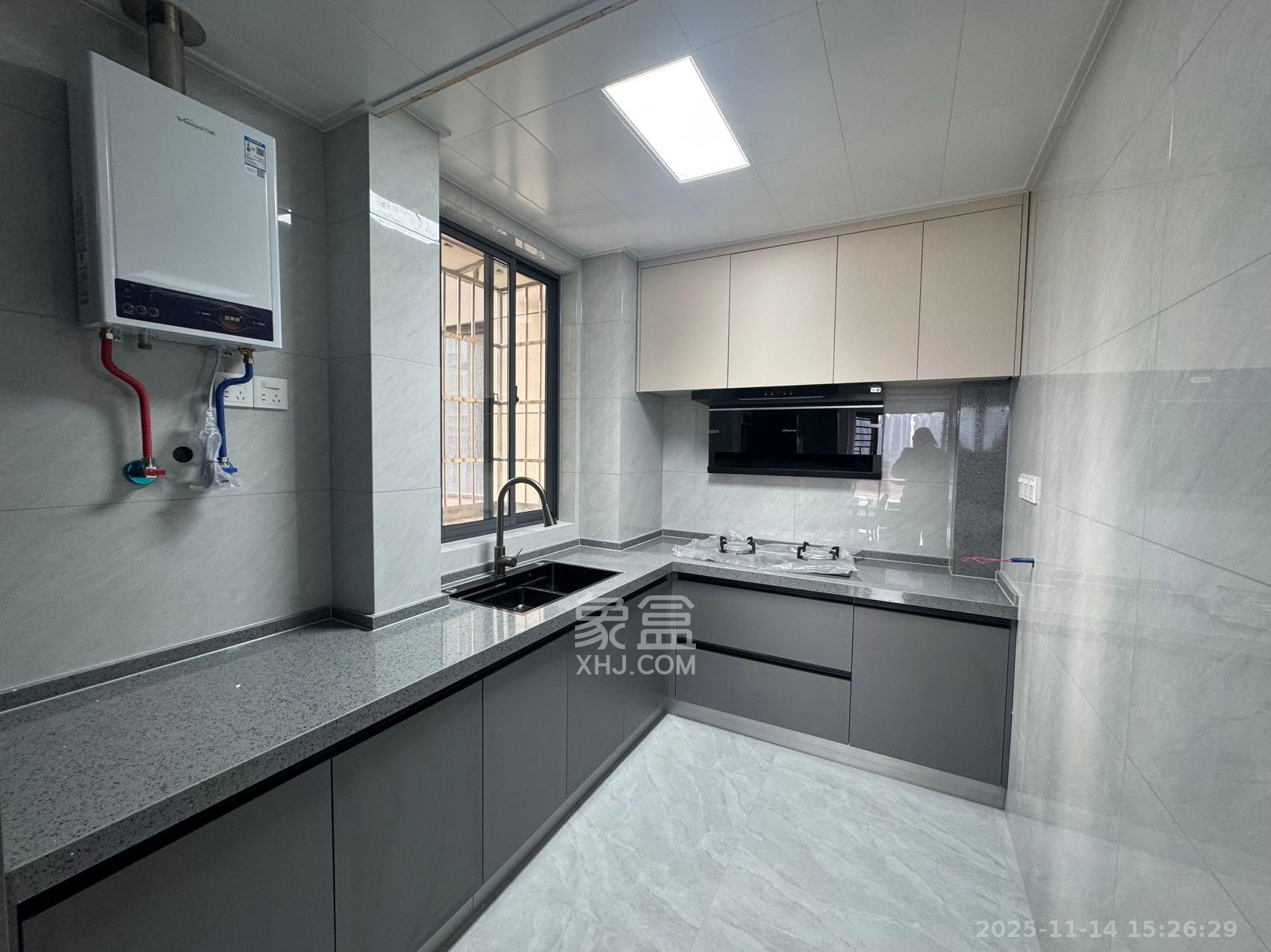 和景家园二期  2室1厅1卫    1800.0元/月室内图