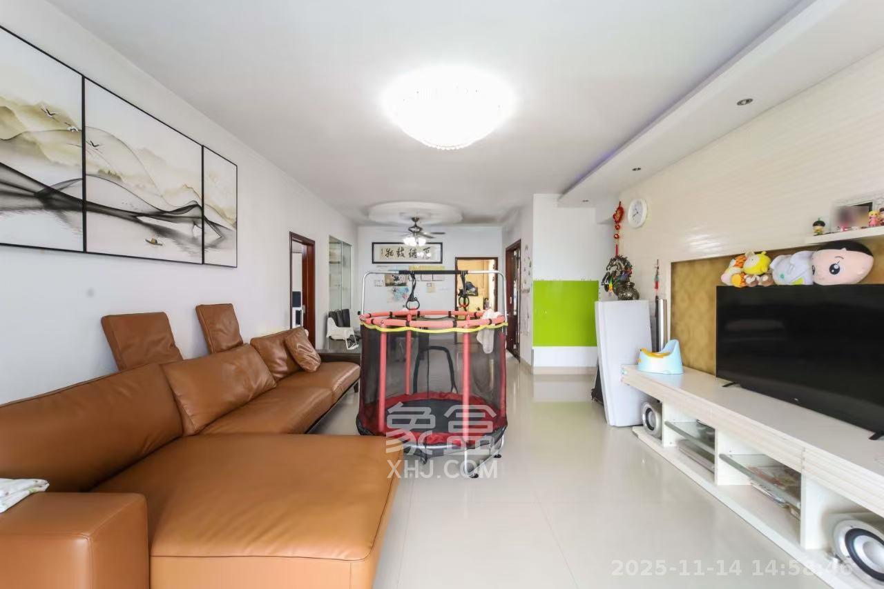 银港水晶城  3室2厅1卫    2900.0元/月室内图