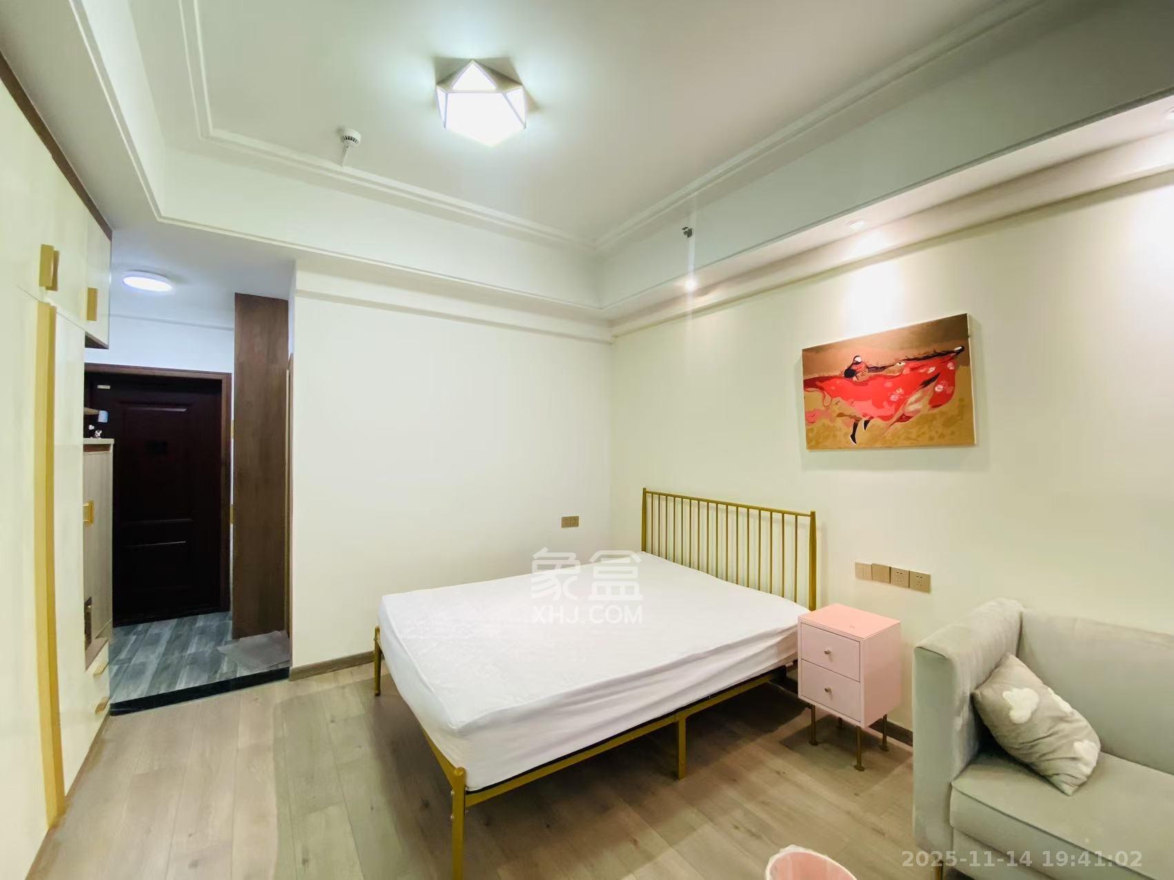 江南华府  1室1厅1卫    1800.0元/月室内图