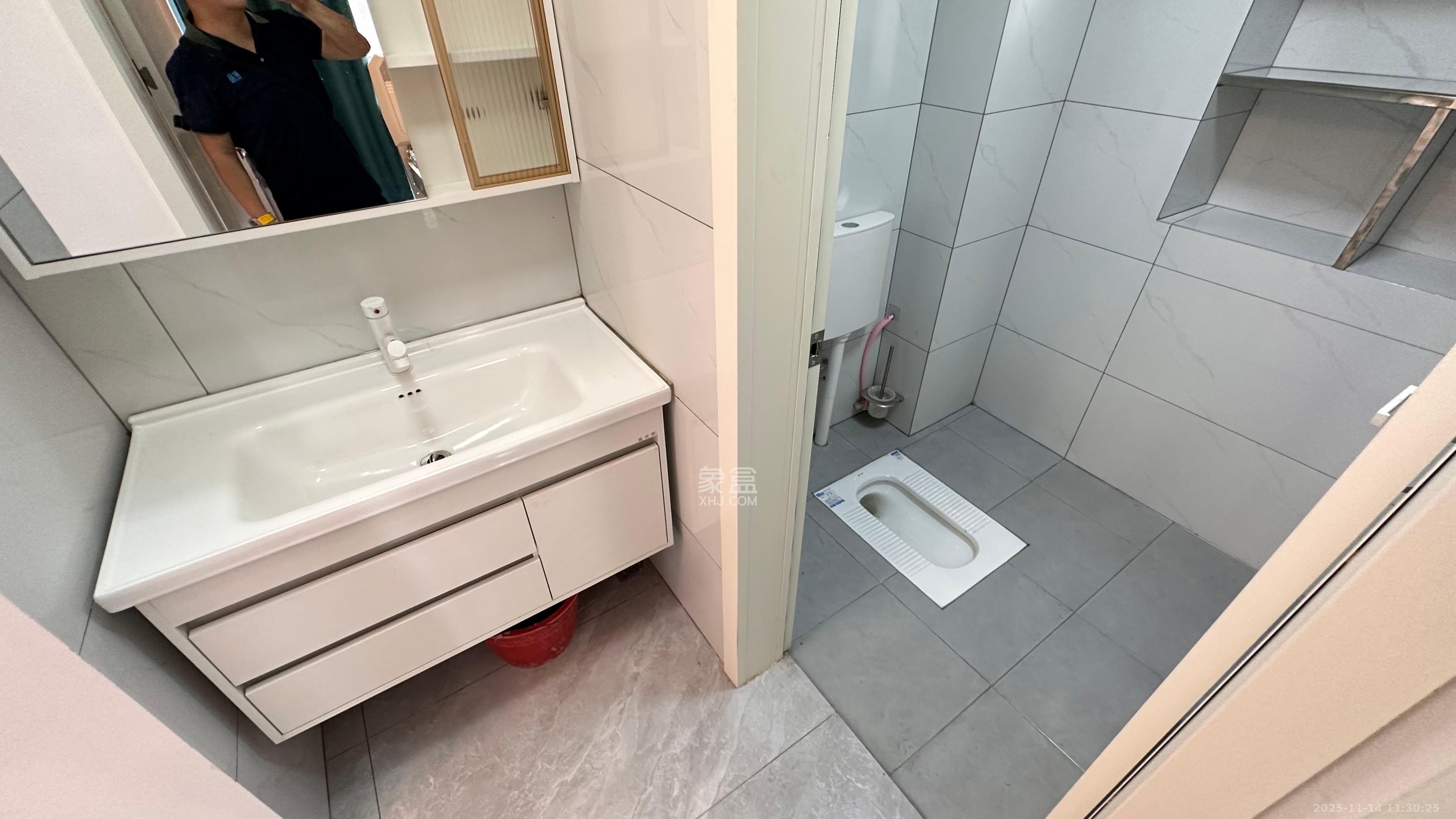 明发阅江悦府  3室2厅1卫    2300.0元/月室内图