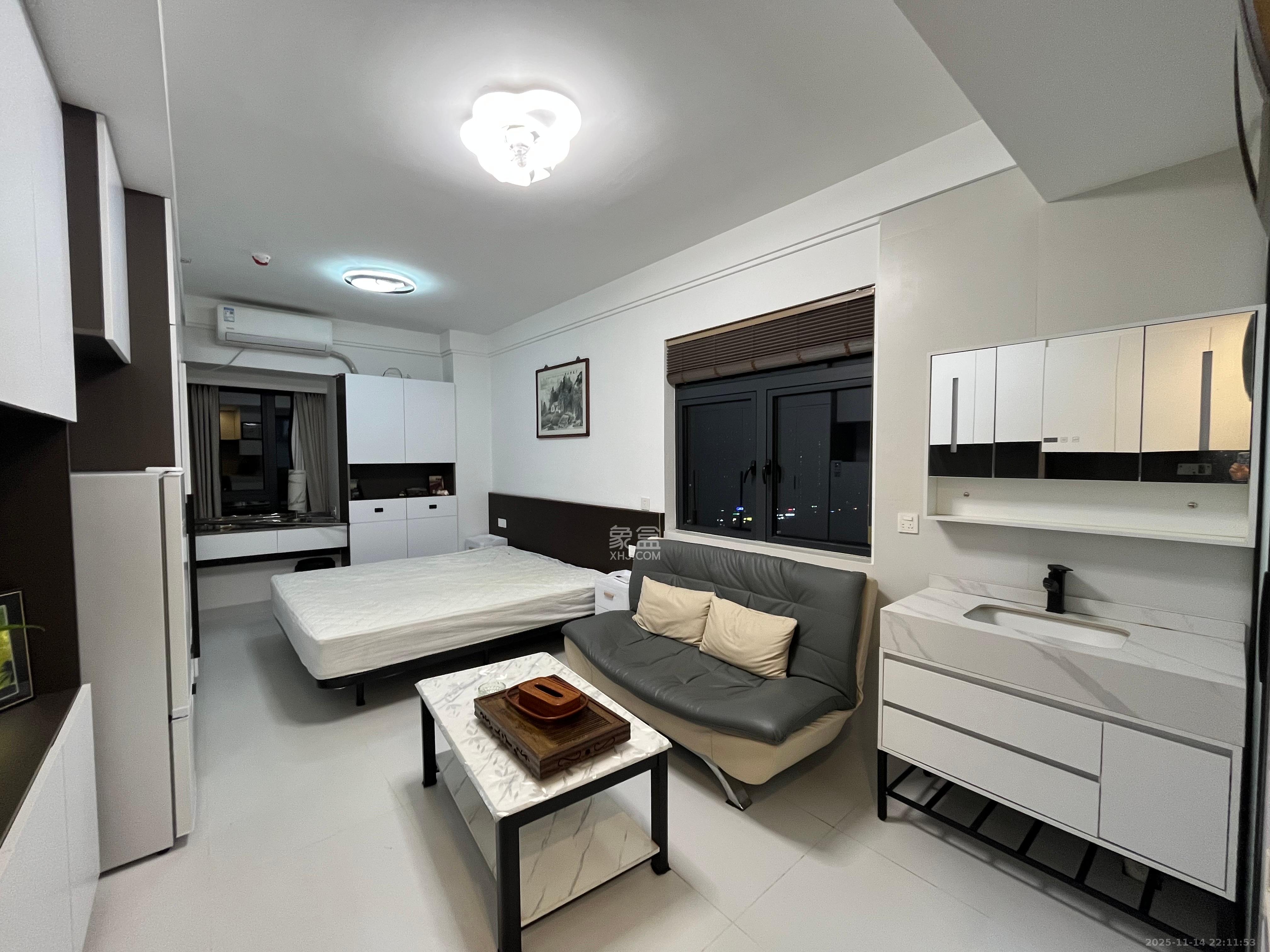 碧桂园印象  1室1厅1卫    1700.0元/月室内图