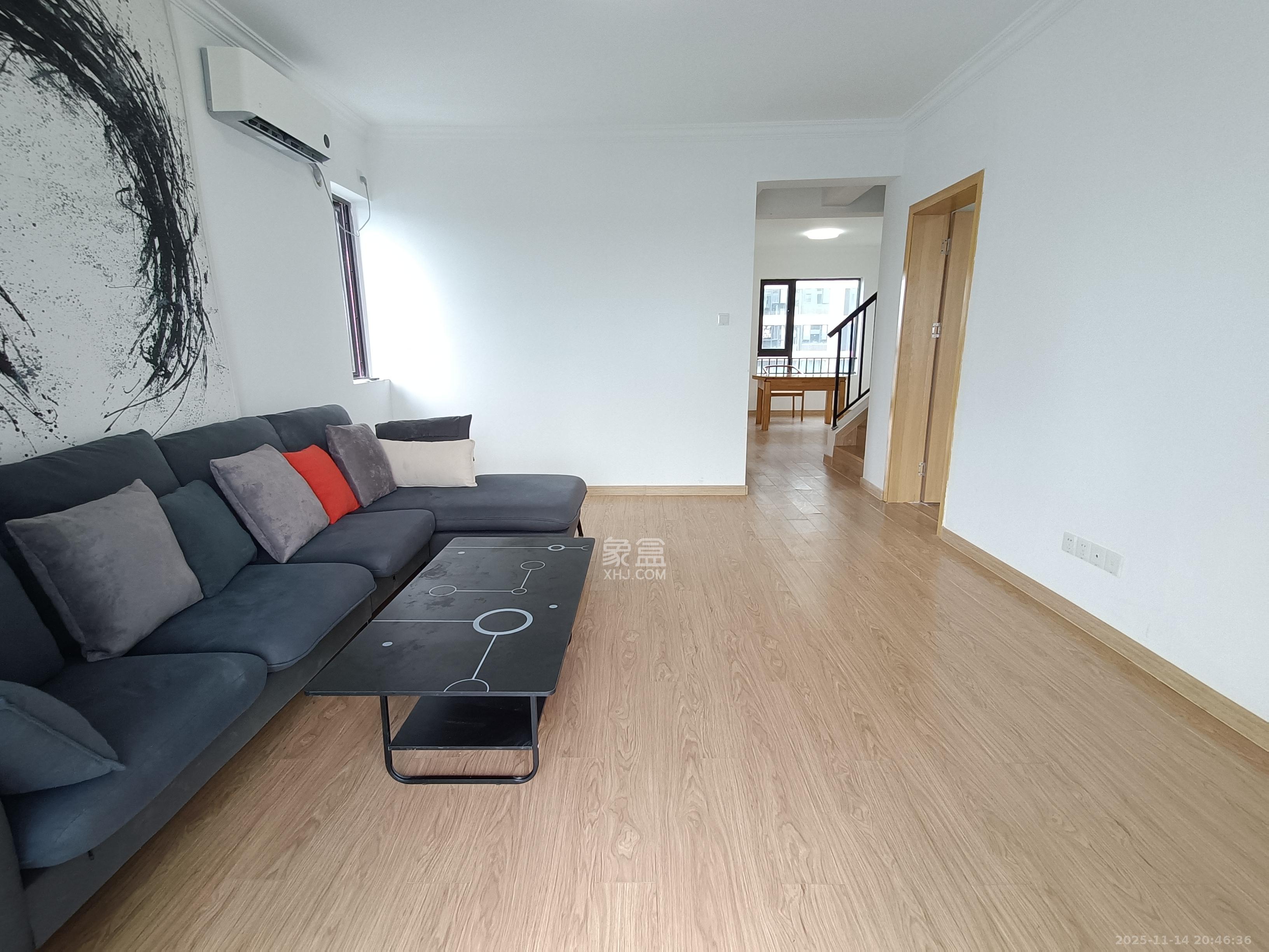 金辉优步花园  3室2厅2卫    3000.0元/月室内图