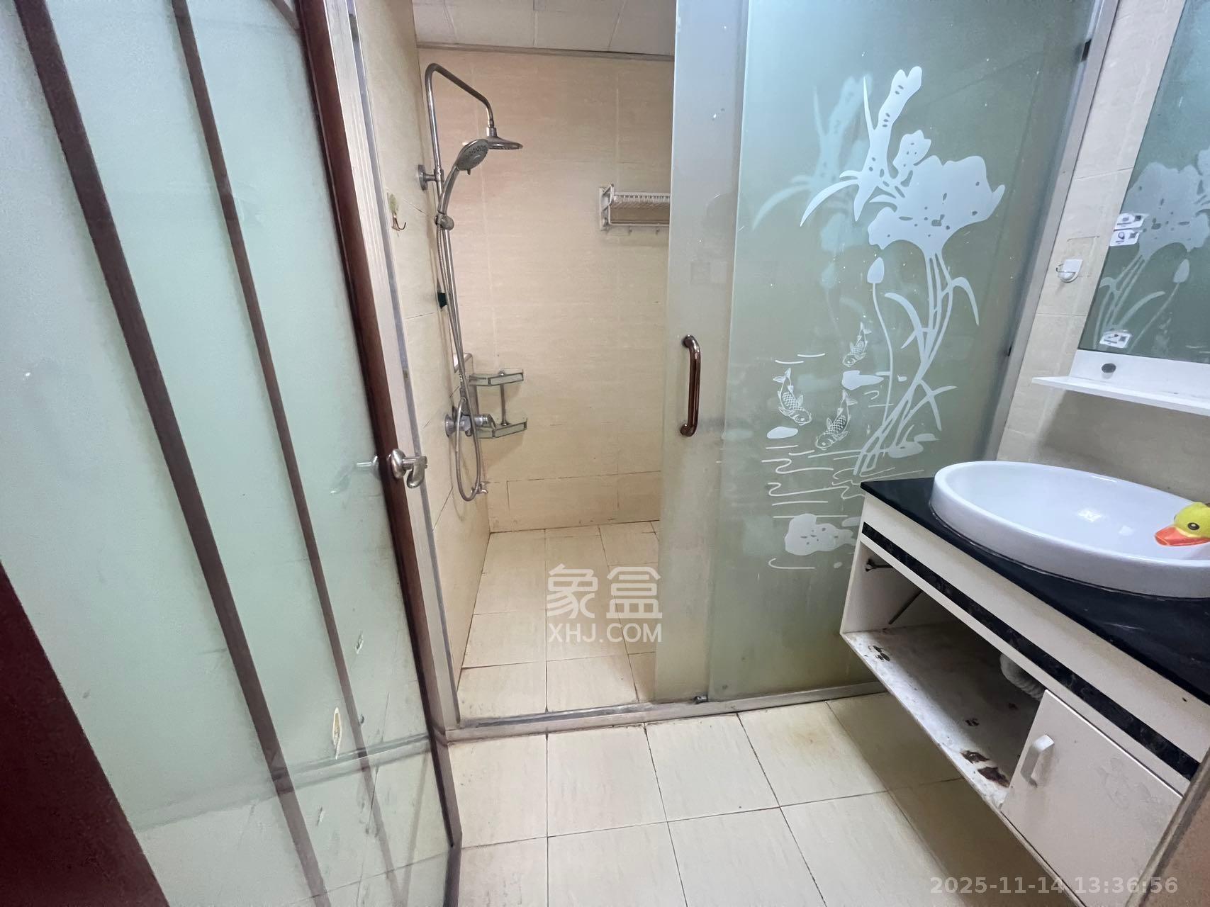 保利麓谷林语E区  3室2厅1卫    2200.0元/月室内图