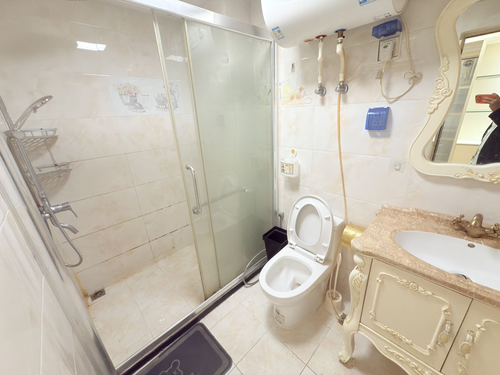 江畔人家  1室1厅1卫    2200.0元/月室内图