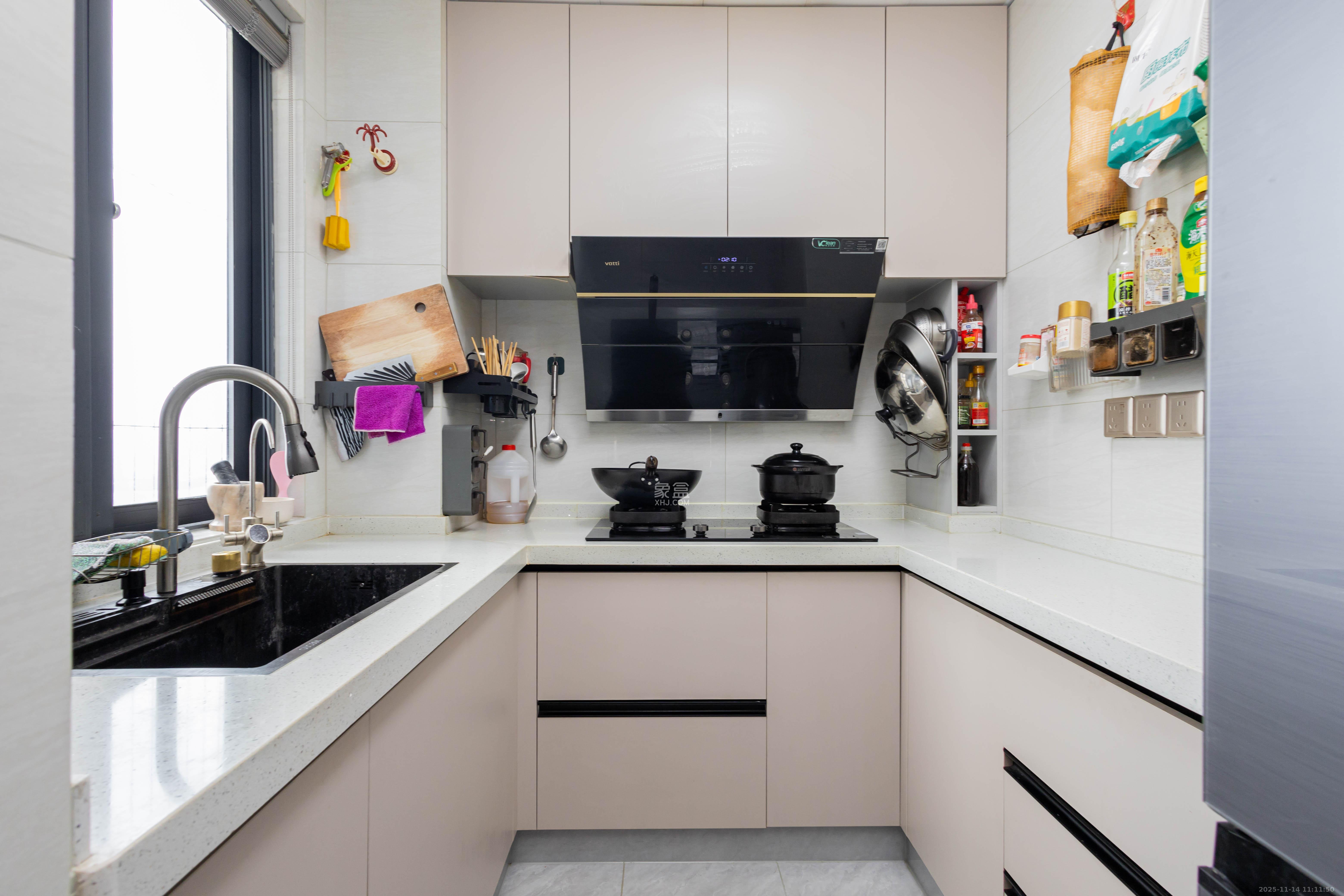 新力菩悦星都汇  4室2厅2卫    148.0万厨房