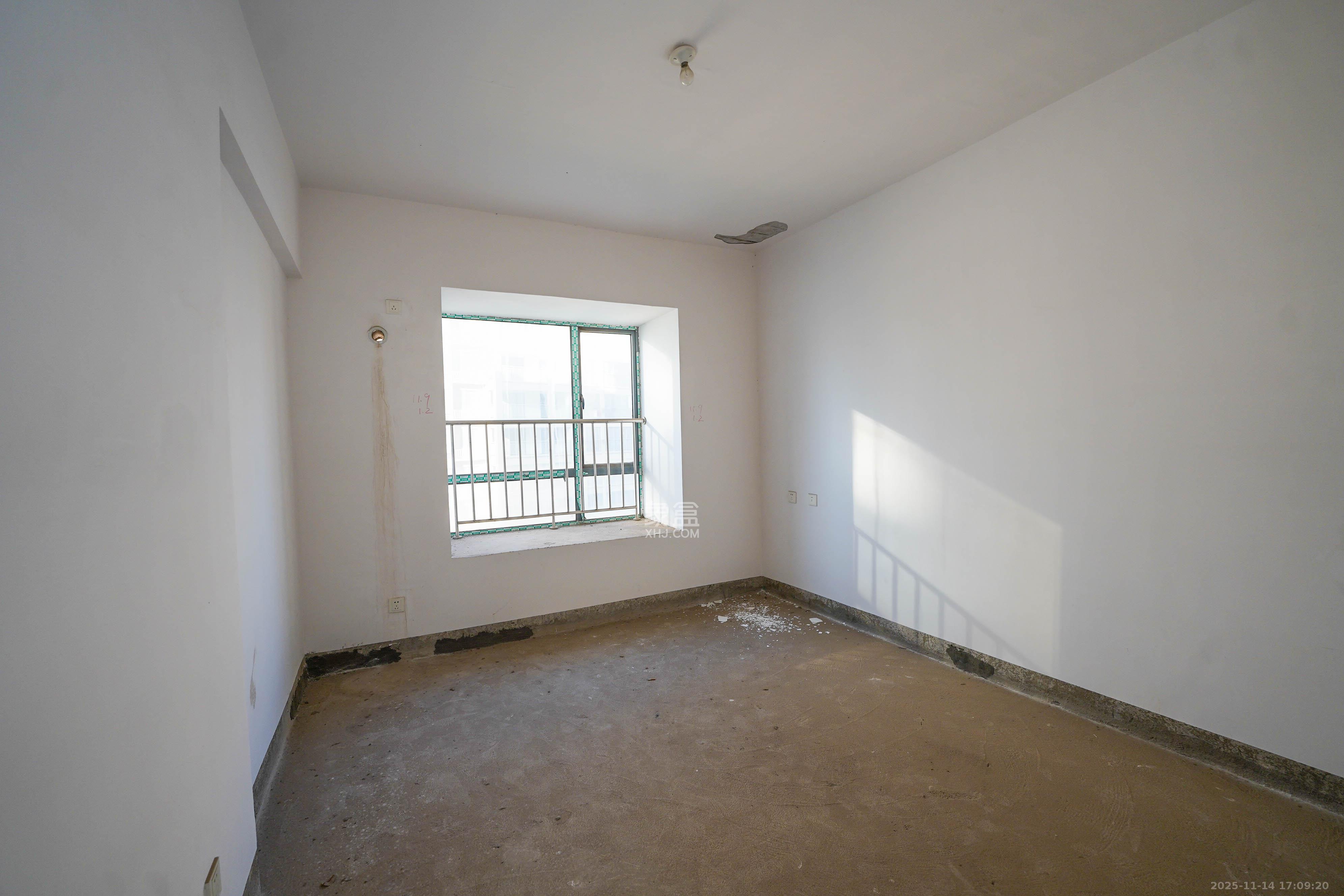 和美星城 4室2厅2卫 105.0万 和美星城 4室2厅2卫 105.0万卧室