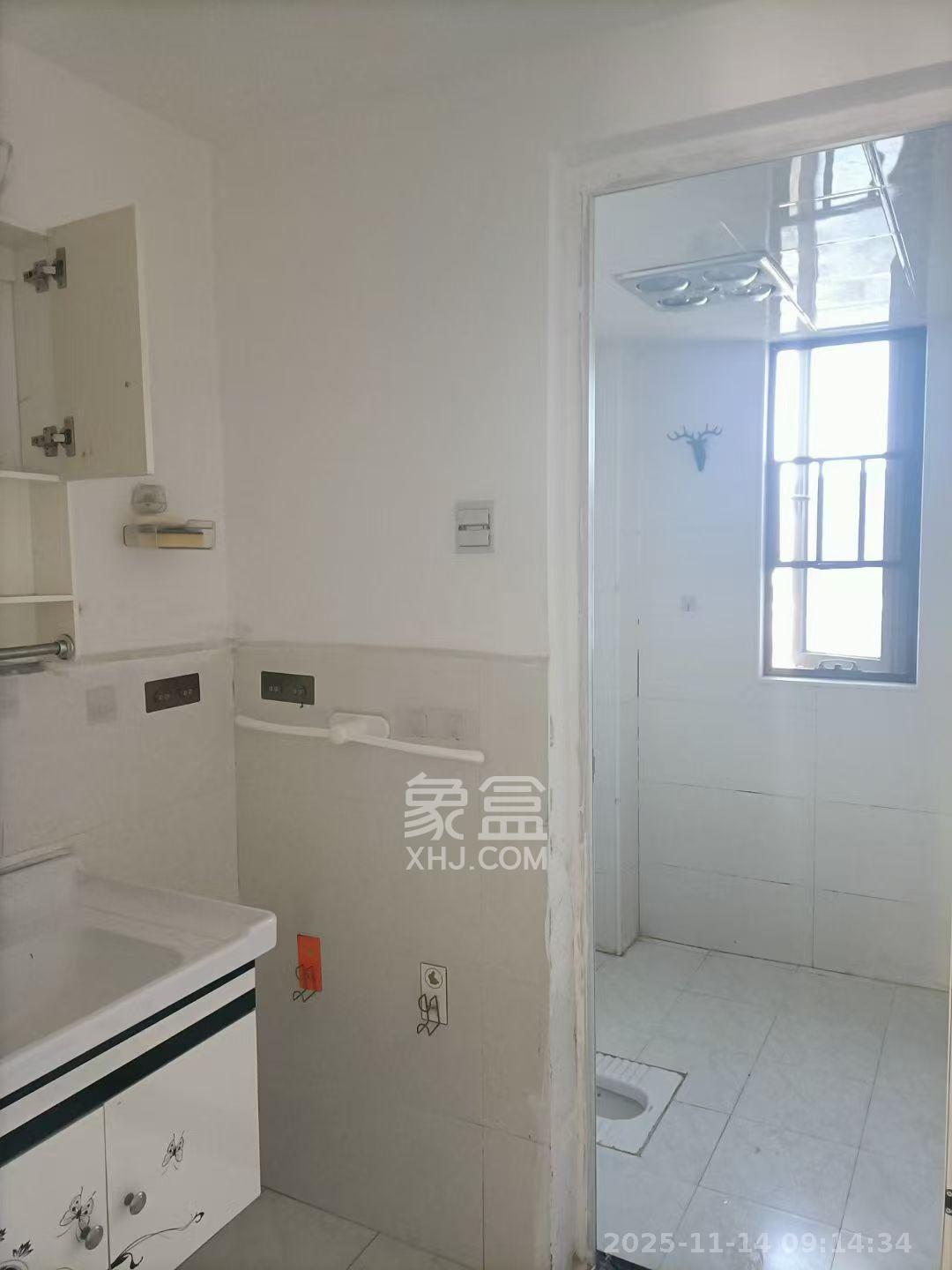 中欣楚天熙苑  3室2厅2卫    2500.0元/月室内图