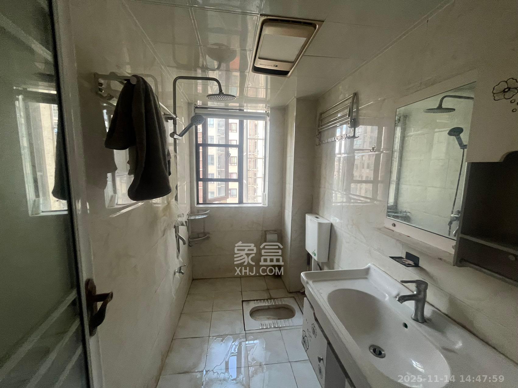 金房奥斯卡  4室2厅1卫    2300.0元/月室内图