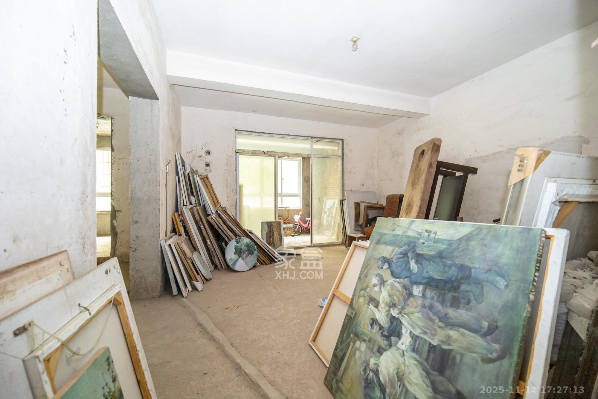 幸福里（幸福里一期）  6室2厅4卫    176.0万卧室