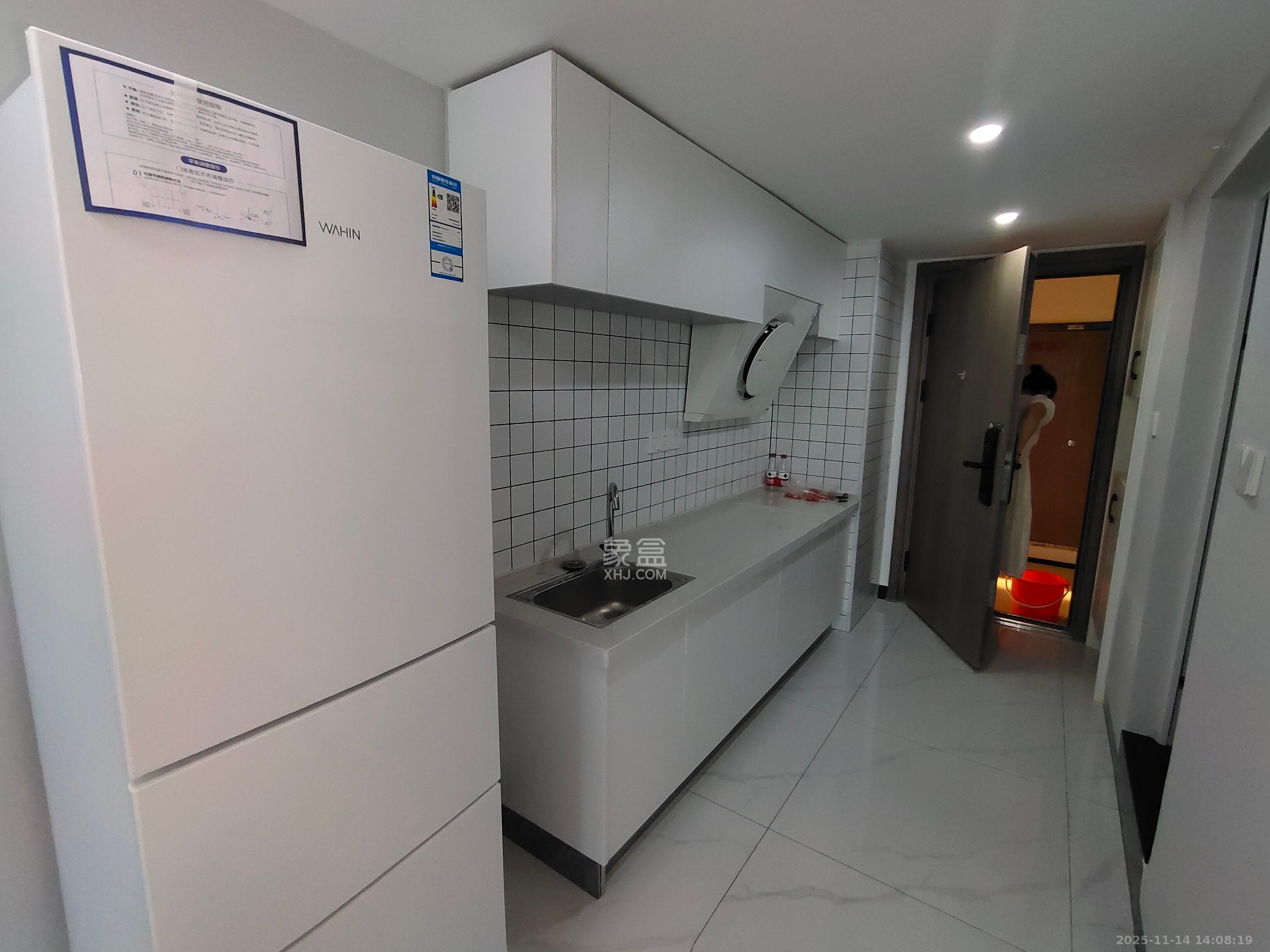 长房时代小镇  2室1厅1卫    2000.0元/月室内图