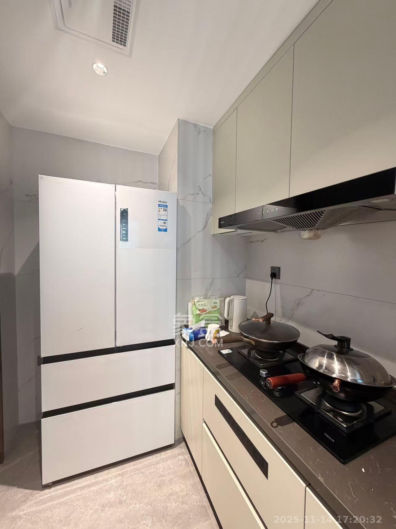 长沙悦府(华润万象城) 3室2厅3卫 12000.0元/月 长沙悦府(华润万象城) 3室2厅3卫 12000.0元/月室内图