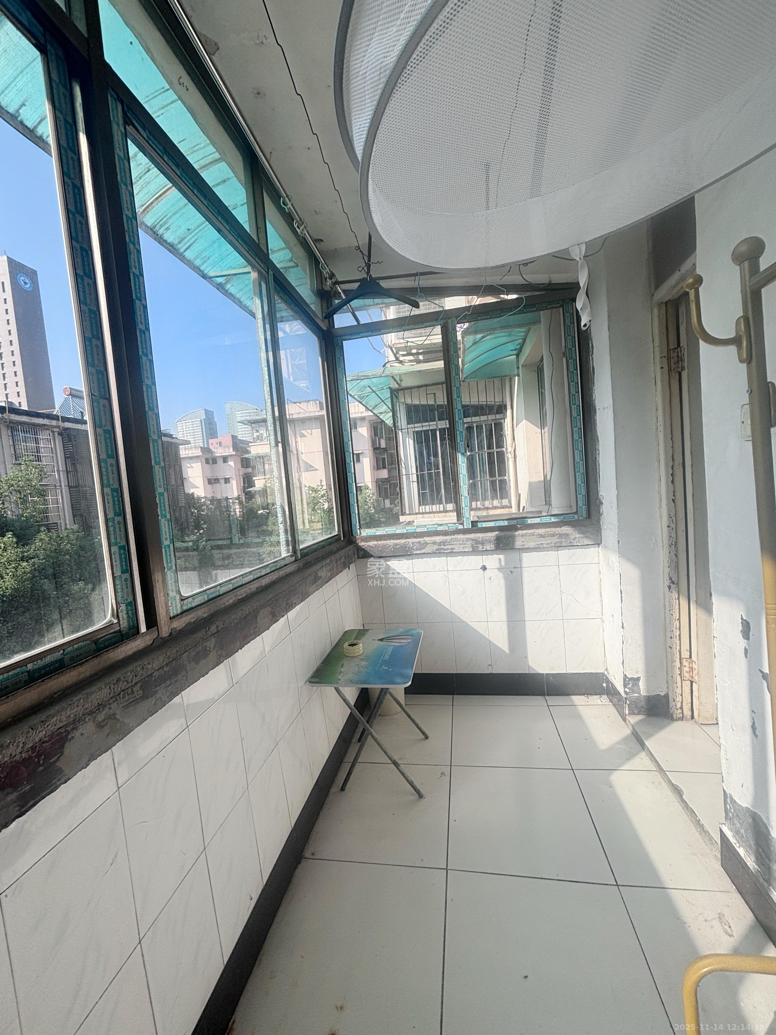 红旗区四片  2室1厅1卫    1200.0元/月室内图