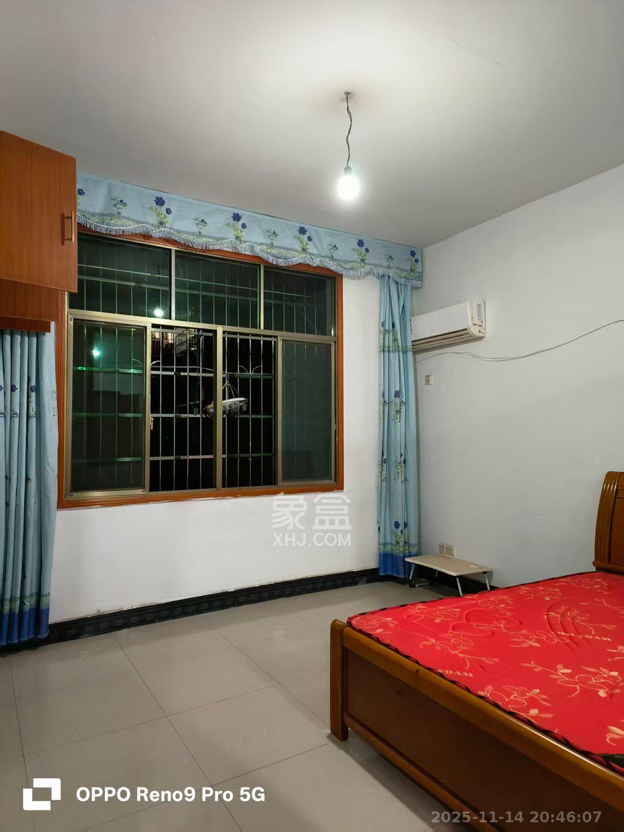 黄荆小区  2室1厅1卫    1600.0元/月室内图